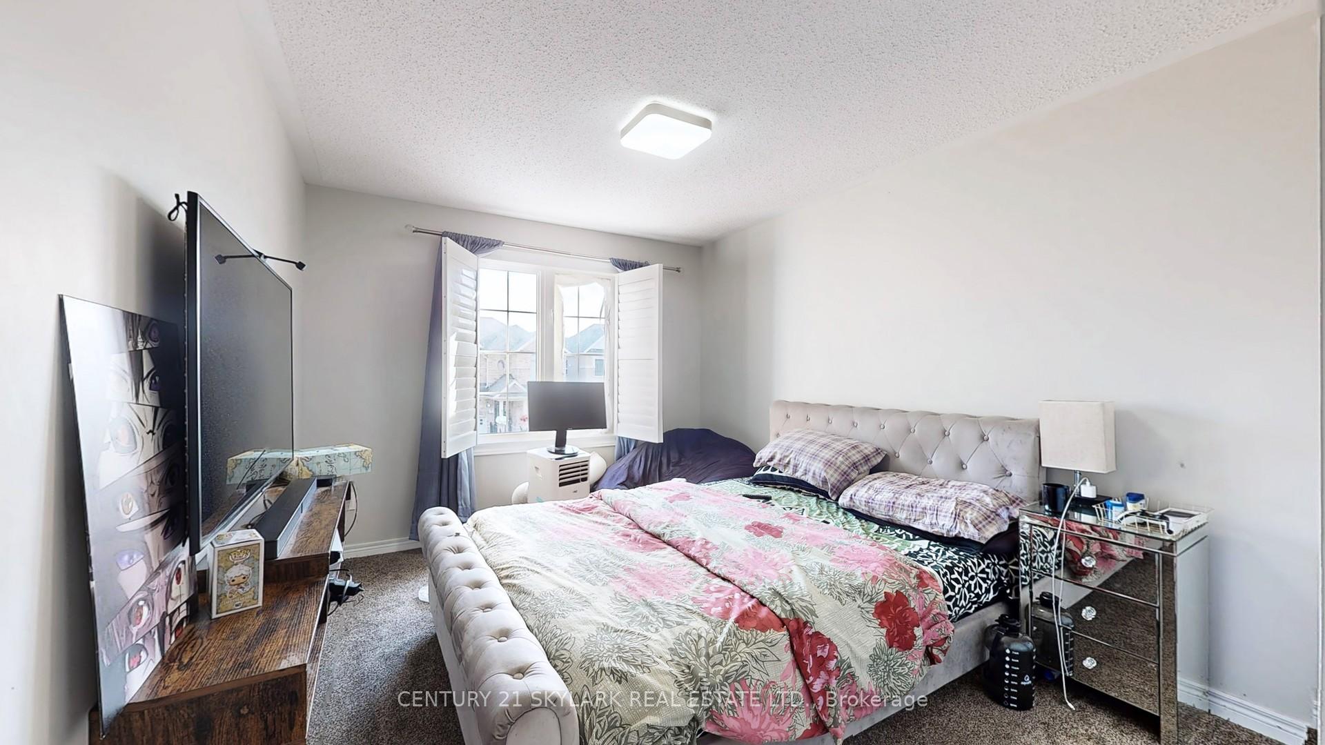 Photo 30 of 88 Zelda Road W, Brampton, Sandringham-Wellington North — HOMEH