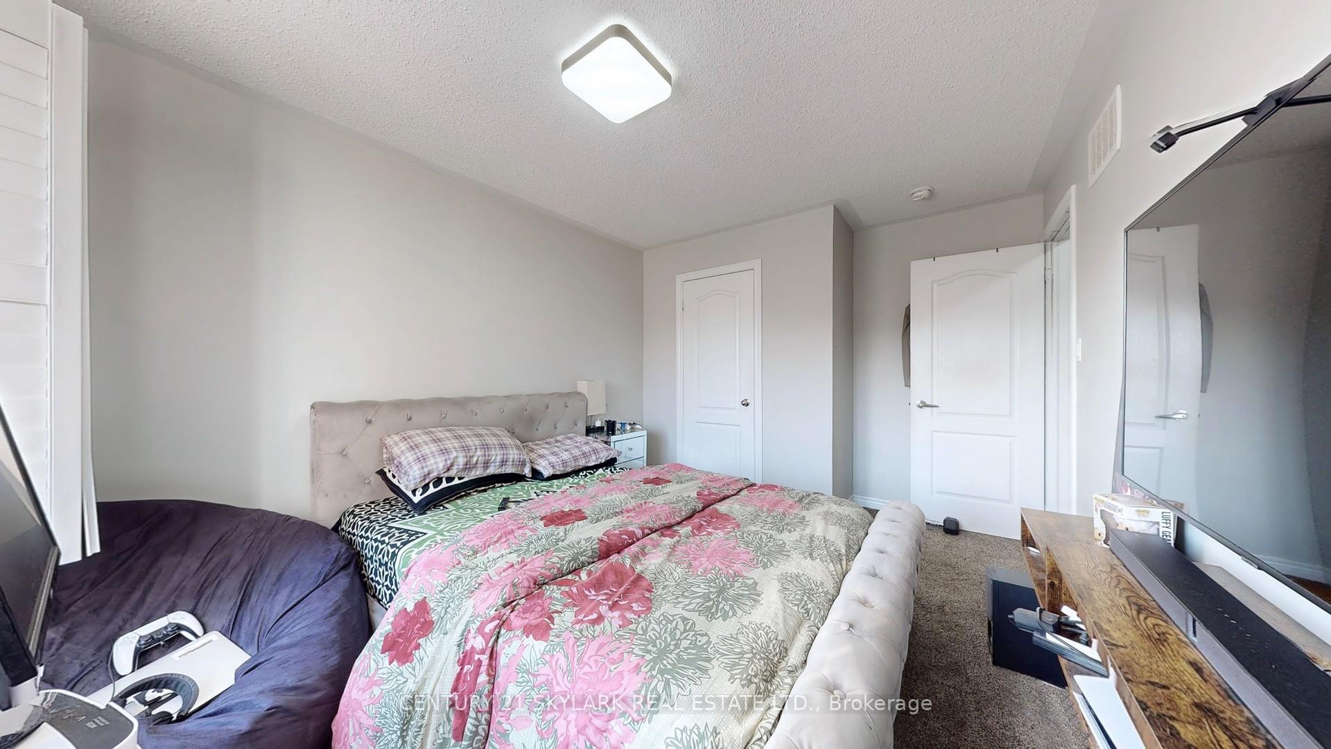 Photo 42 of 88 Zelda Road W, Brampton, Sandringham-Wellington North — HOMEH