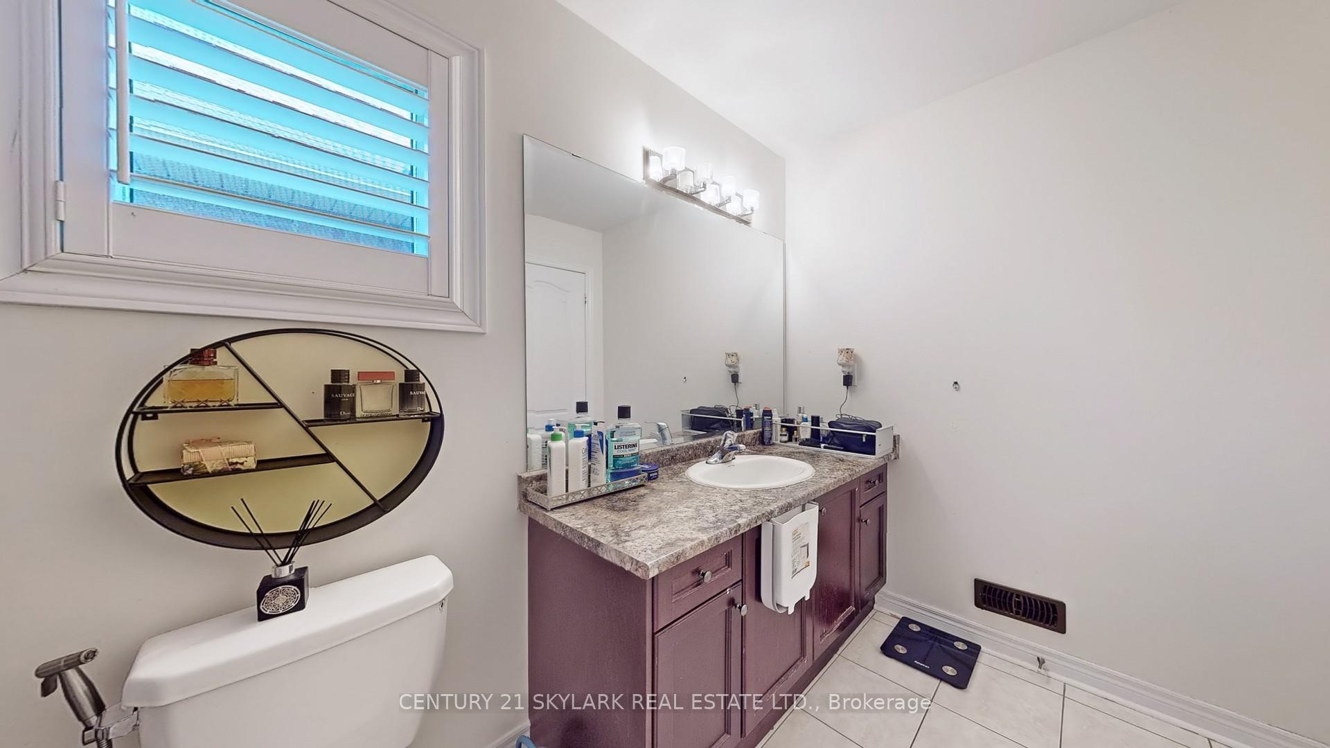 Photo 37 of 88 Zelda Road W, Brampton, Sandringham-Wellington North — HOMEH