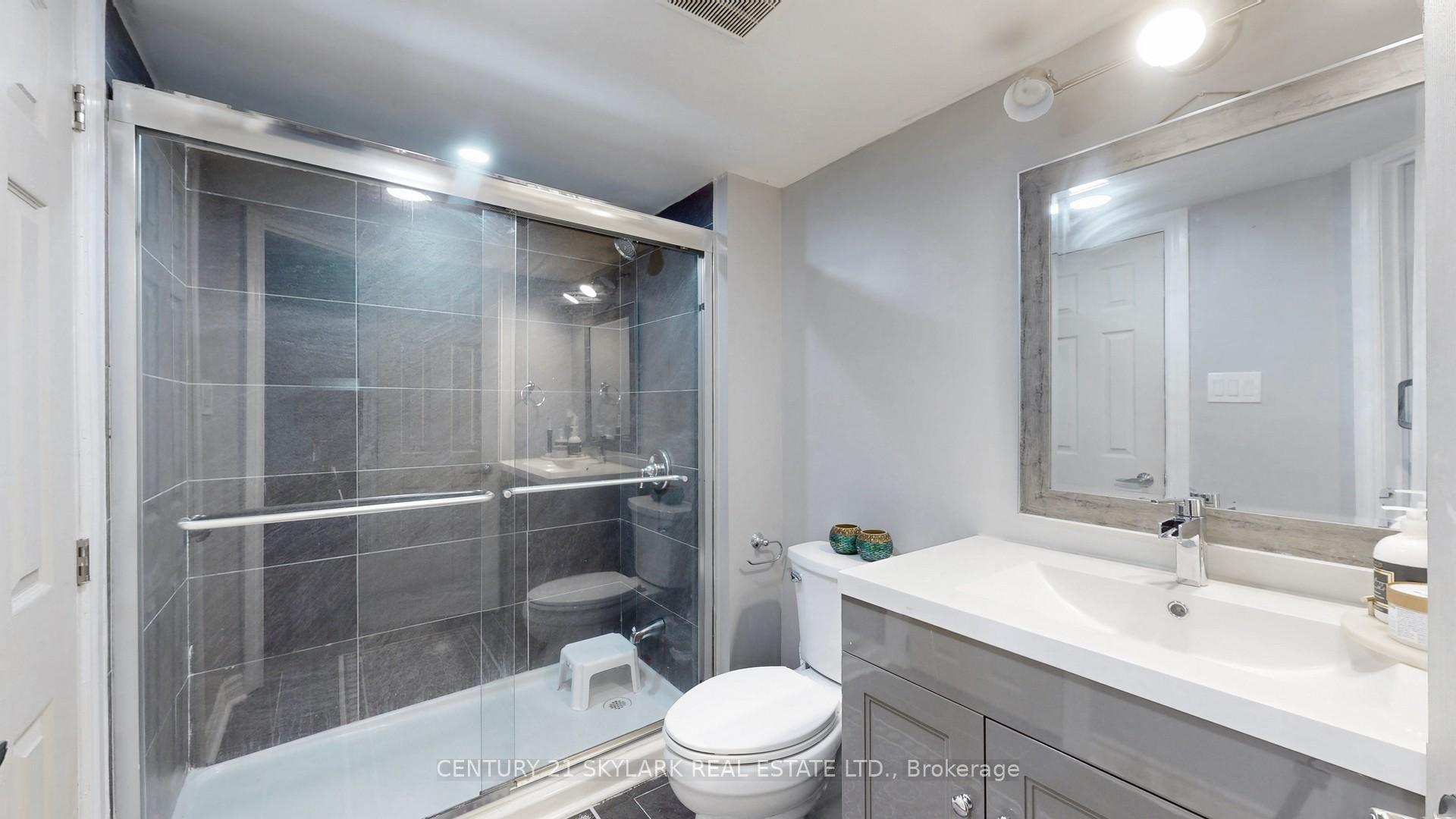 Photo 40 of 88 Zelda Road W, Brampton, Sandringham-Wellington North — HOMEH