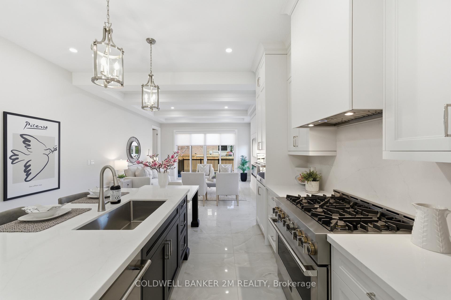 Photo 11 of 10 St. Augustine Drive, Whitby, Brooklin — HOMEH