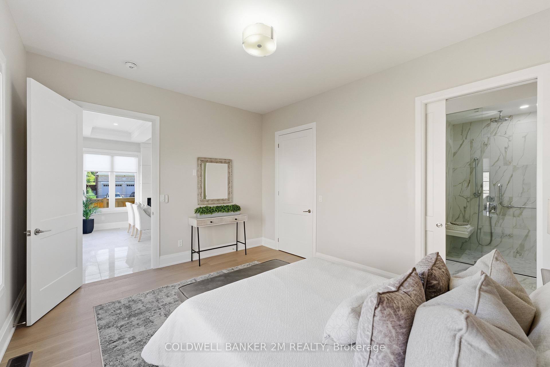 Photo 9 of 10 St. Augustine Drive, Whitby, Brooklin — HOMEH