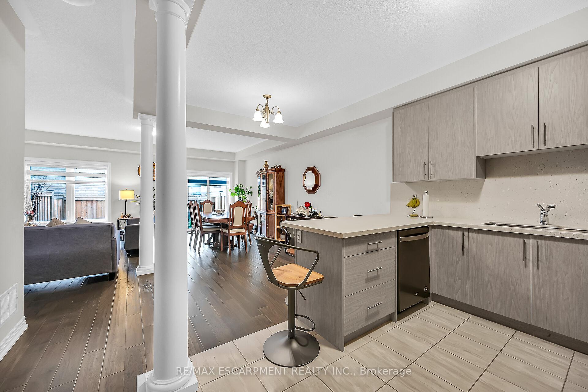 Photo 11 of 55 Rockledge Drive, Hamilton, Hannon — HOMEH