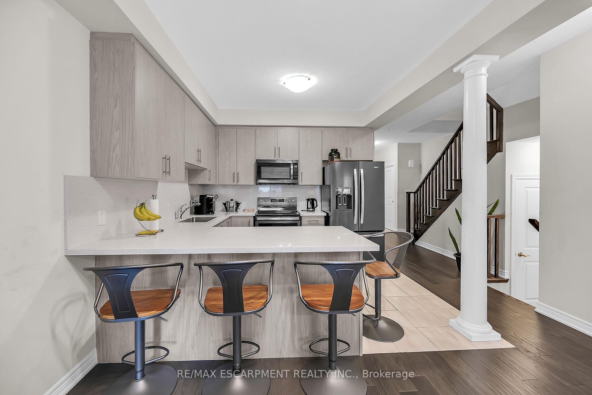 Photo 5 of 55 Rockledge Drive, Hamilton, Hannon — HOMEH