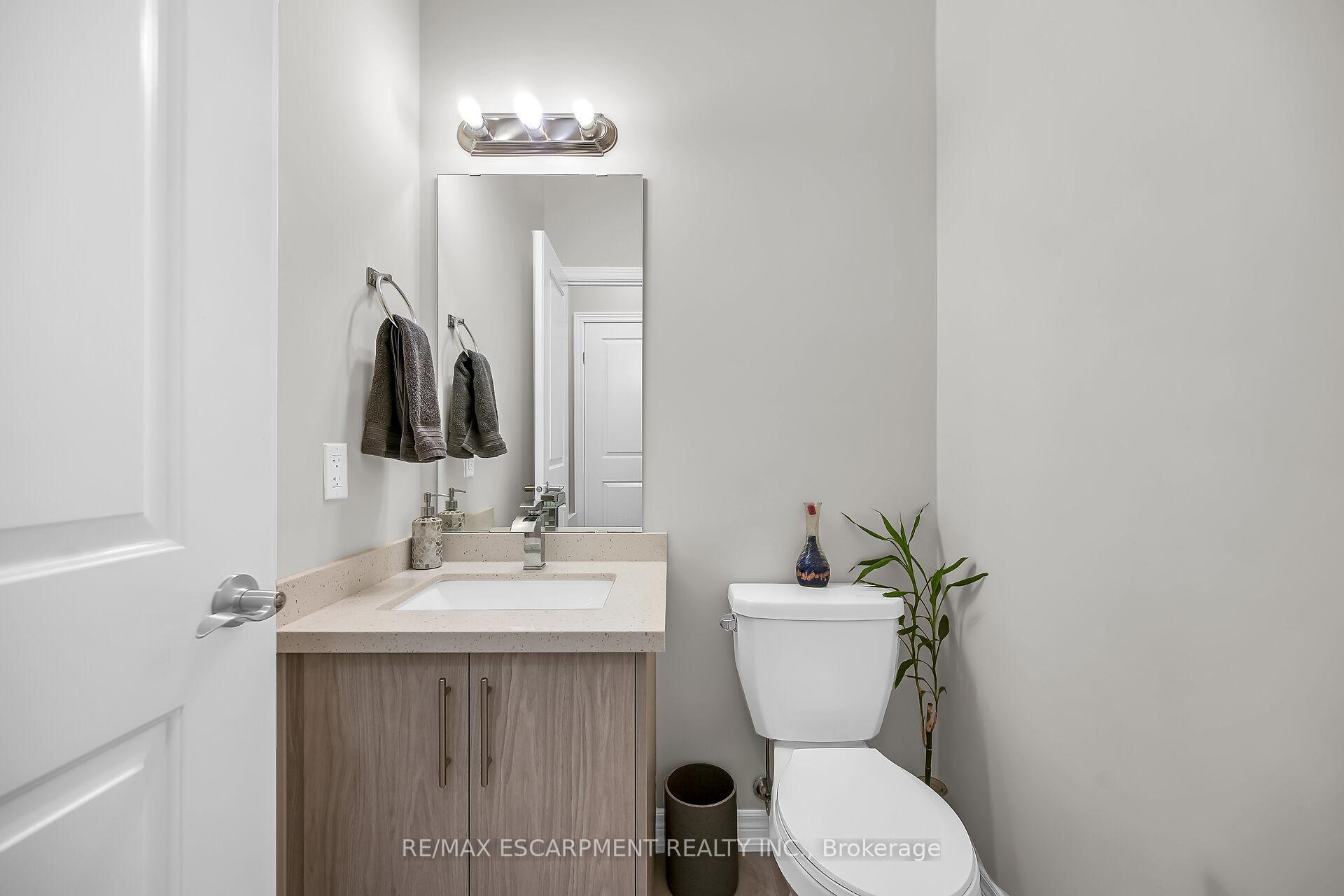 Photo 13 of 55 Rockledge Drive, Hamilton, Hannon — HOMEH