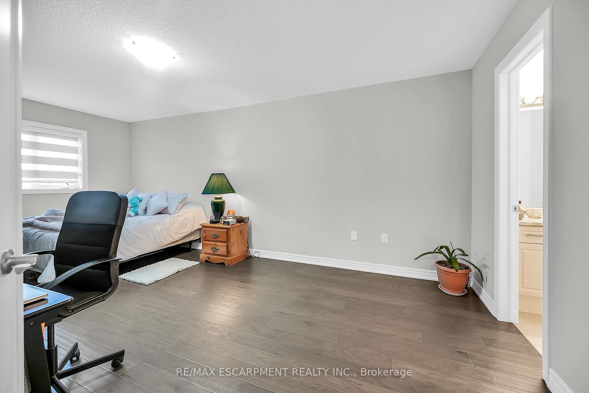 Photo 33 of 55 Rockledge Drive, Hamilton, Hannon — HOMEH
