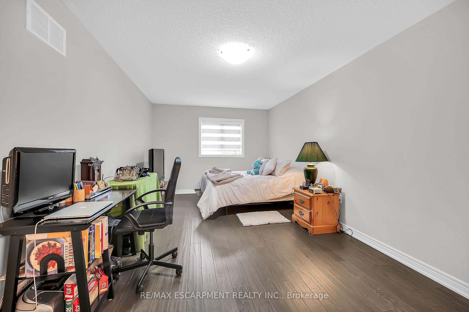 Photo 39 of 55 Rockledge Drive, Hamilton, Hannon — HOMEH
