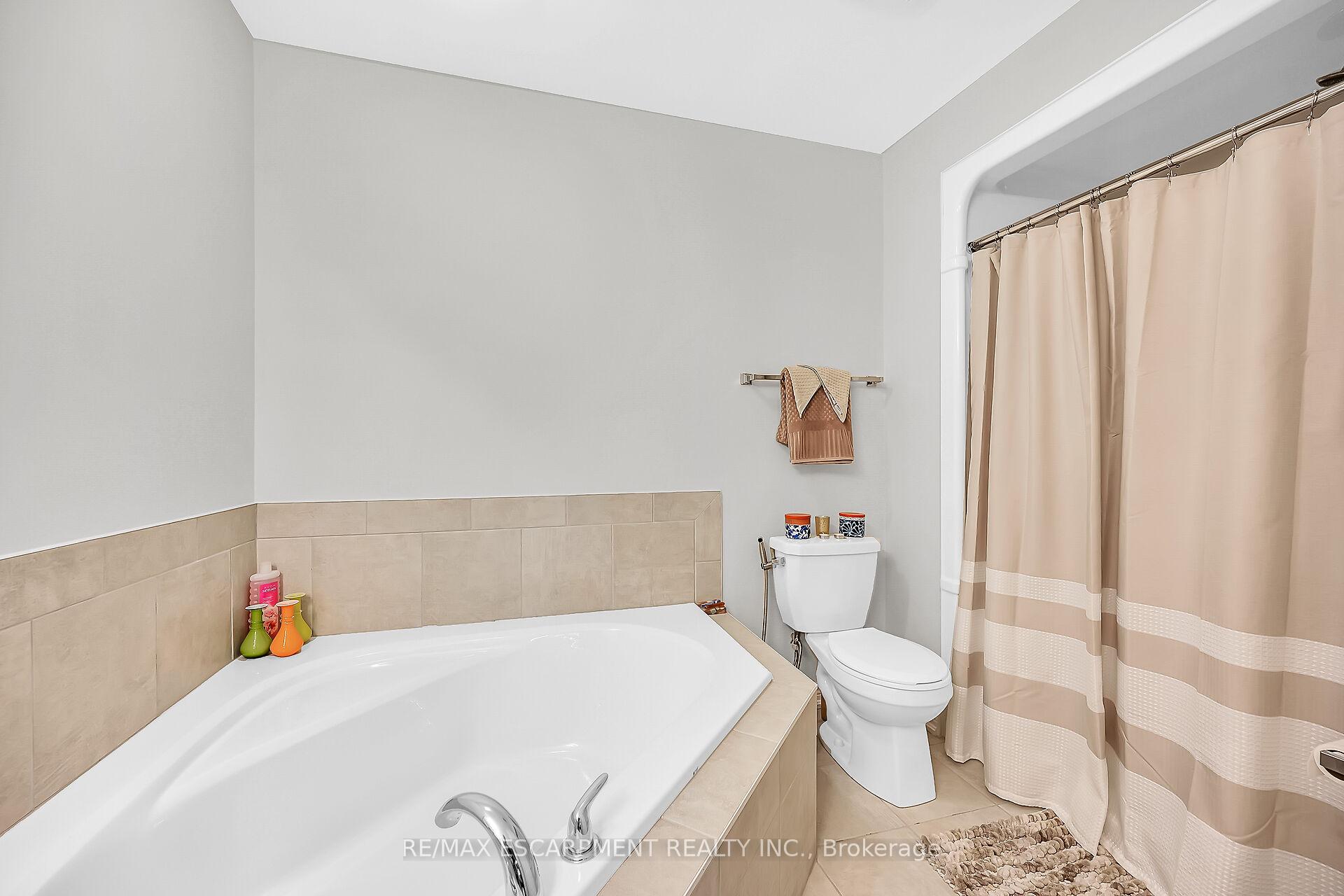 Photo 29 of 55 Rockledge Drive, Hamilton, Hannon — HOMEH