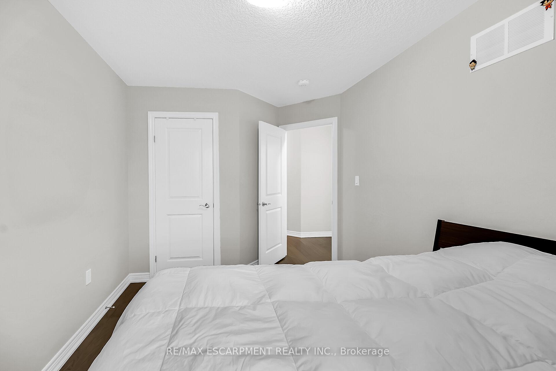 Photo 43 of 55 Rockledge Drive, Hamilton, Hannon — HOMEH