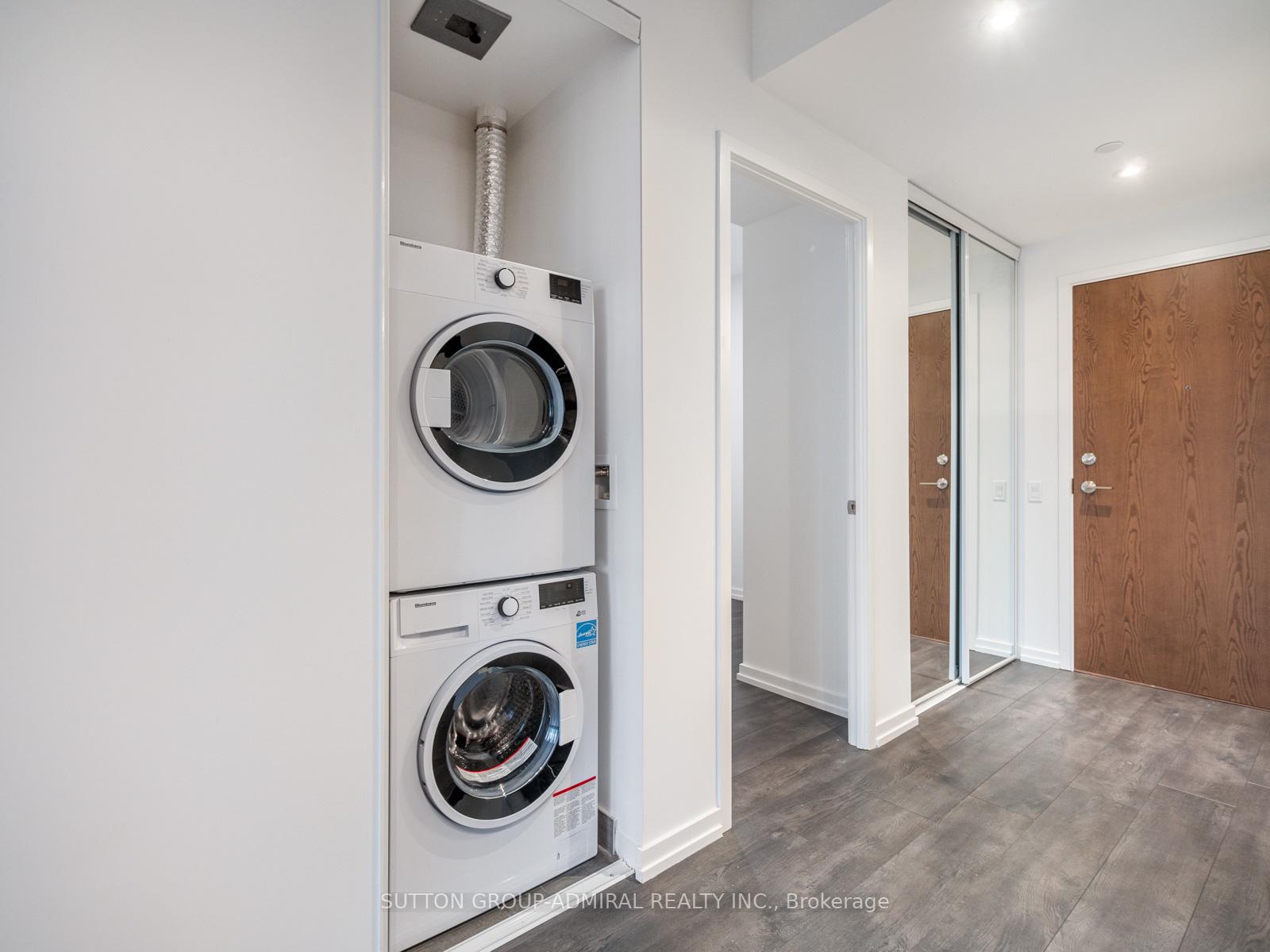 Photo 6 of Unit 4305, 7890 Jane Street, Vaughan, Concord — HOMEH