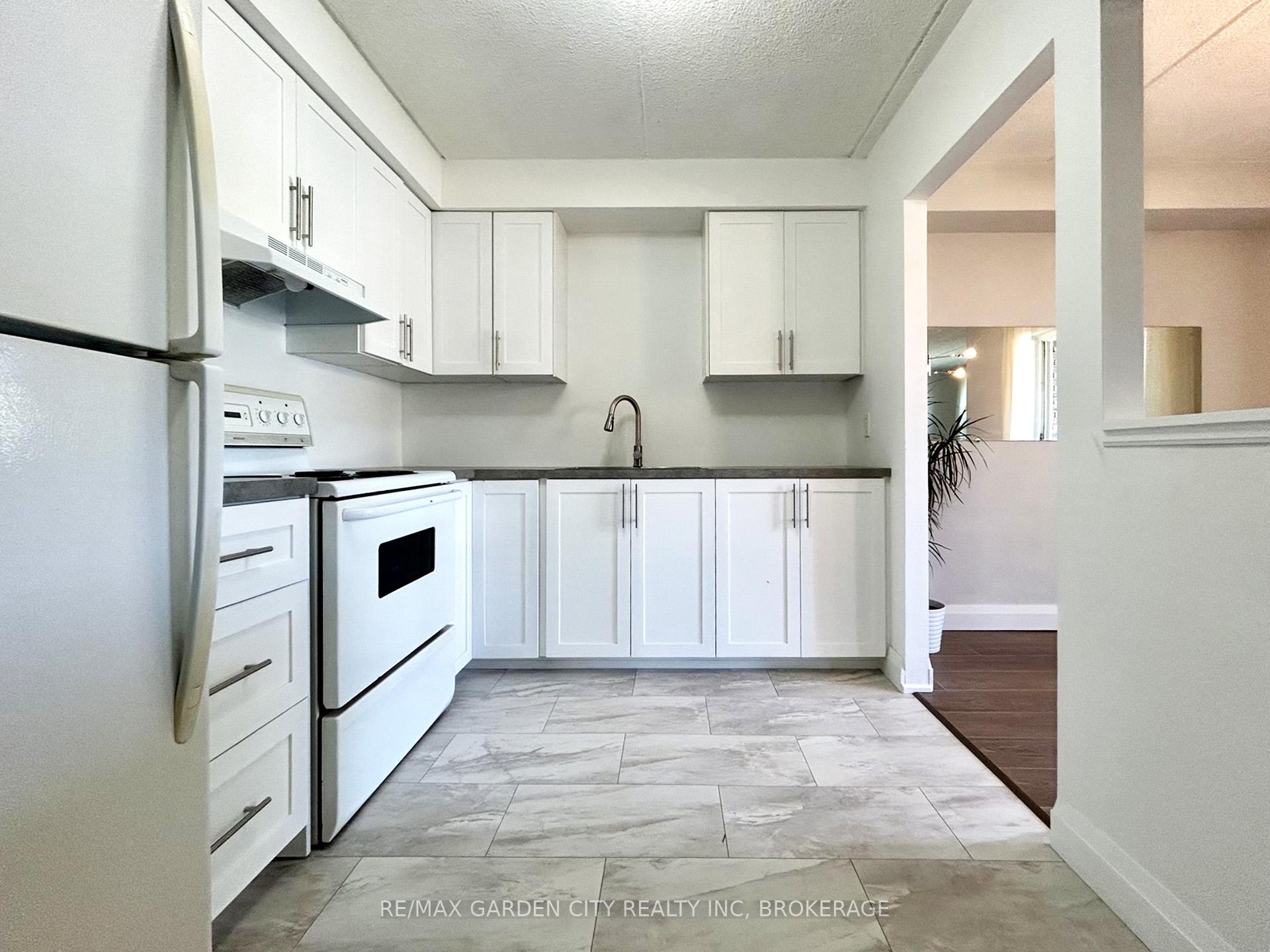 Front of Unit 311, 41 rykert Street