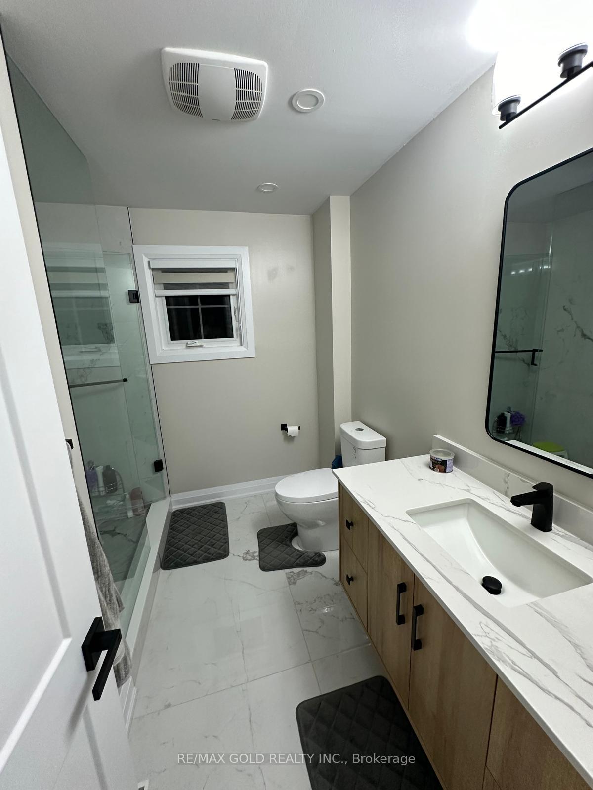 Photo 10 of 245 Consetoga Drive, Brampton, Heart Lake West — HOMEH
