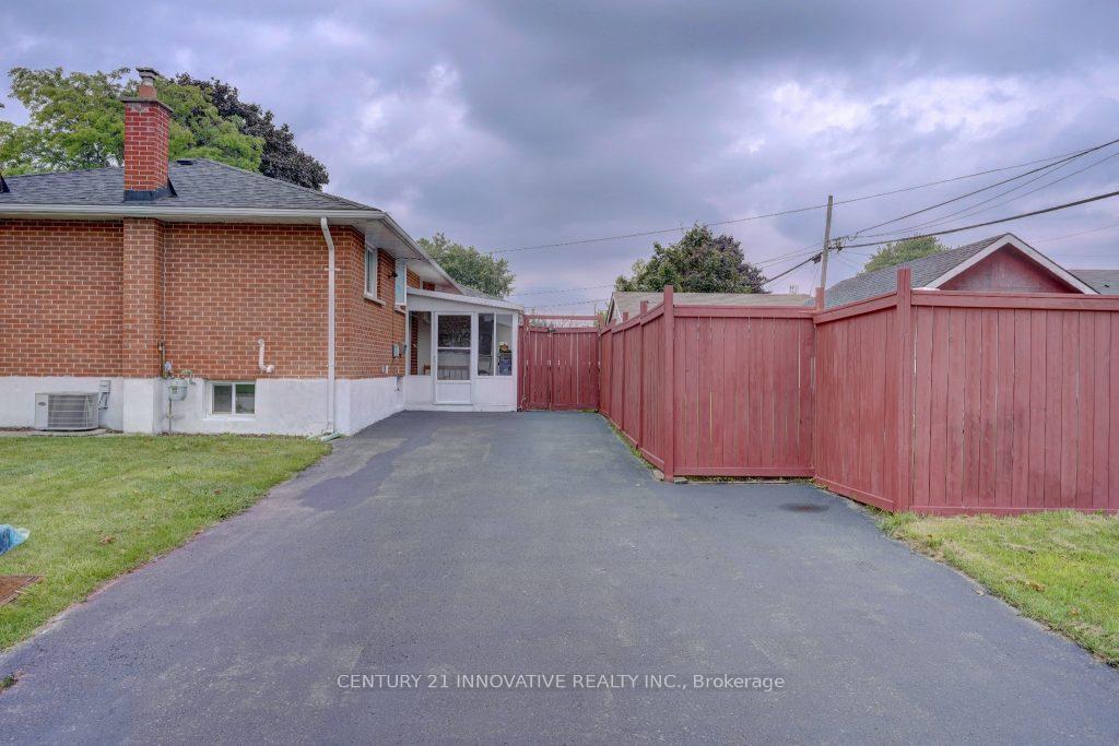 Photo 26 of 1431 Park Road S, Oshawa, Lakeview — HOMEH