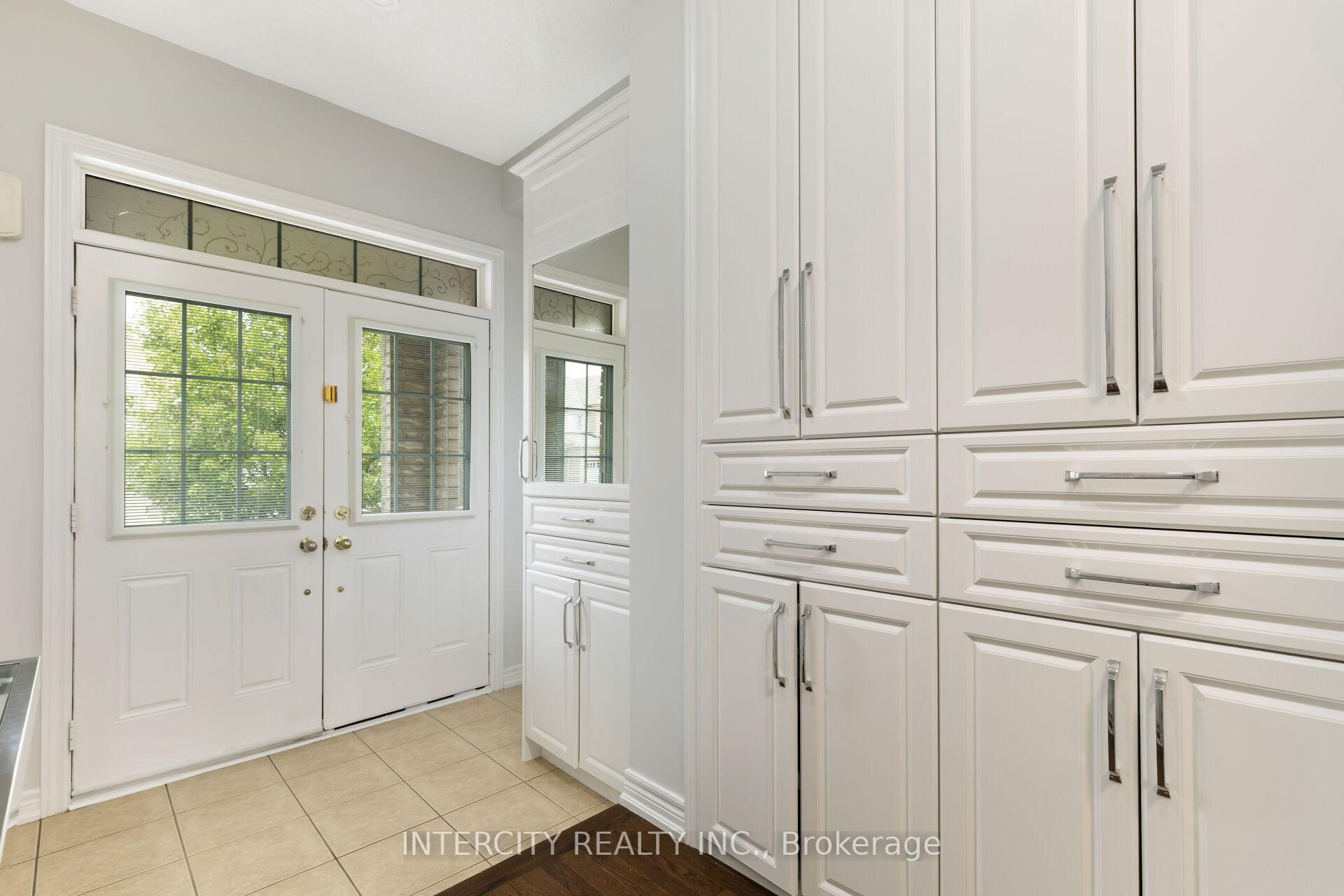 Photo 9 of 20 Vanderpool Crescent, Brampton, Bram East — HOMEH