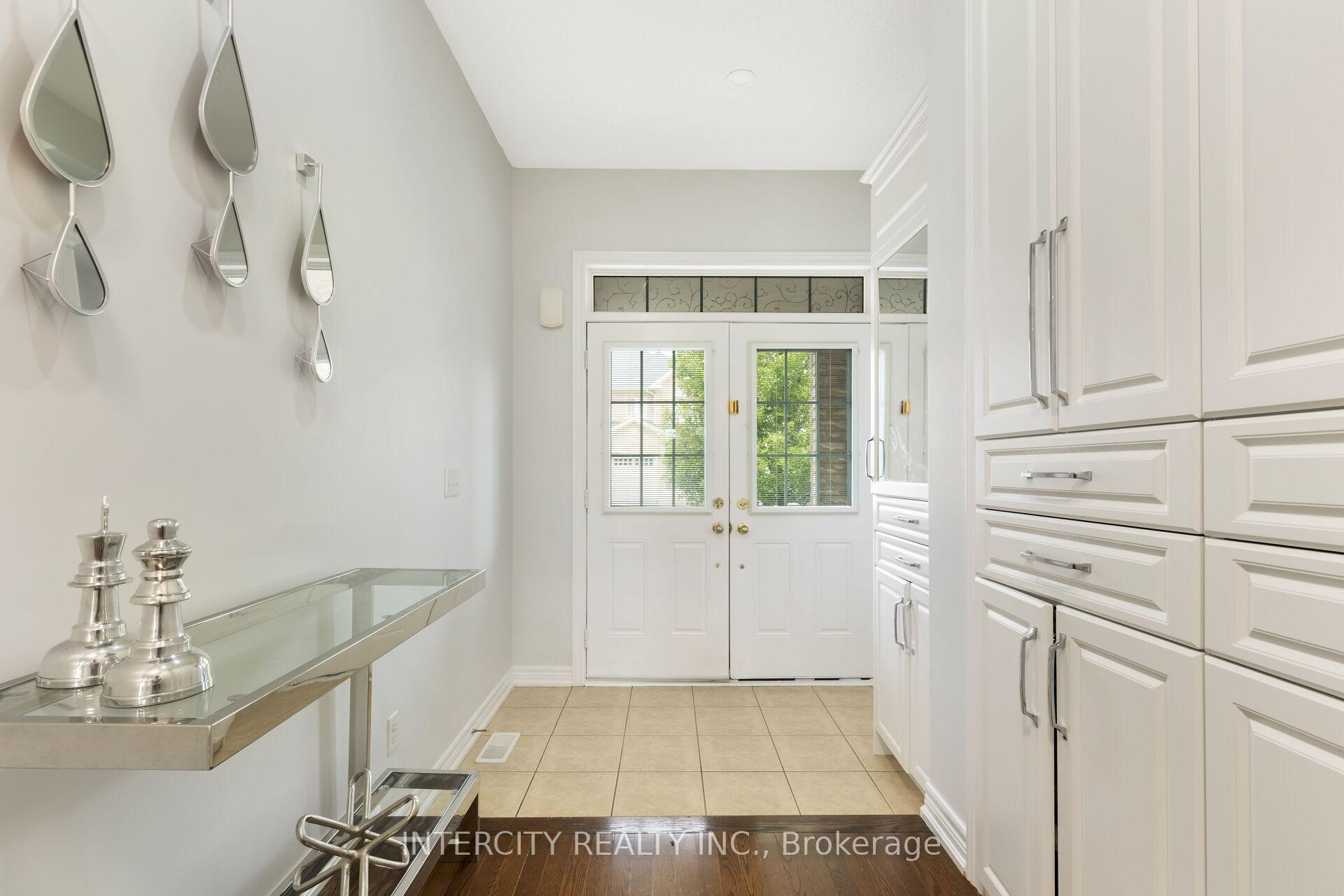 Photo 7 of 20 Vanderpool Crescent, Brampton, Bram East — HOMEH