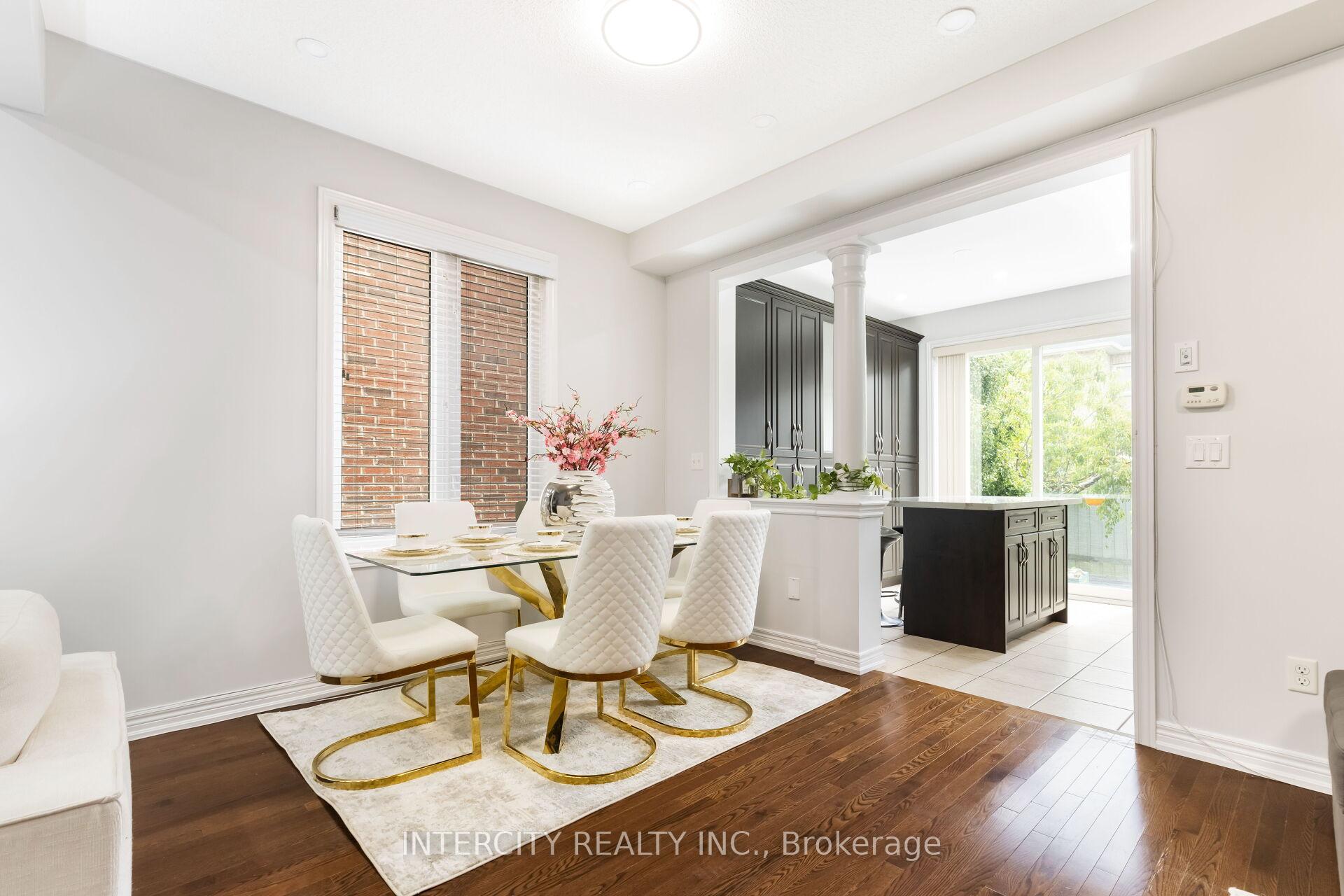 Photo 3 of 20 Vanderpool Crescent, Brampton, Bram East — HOMEH