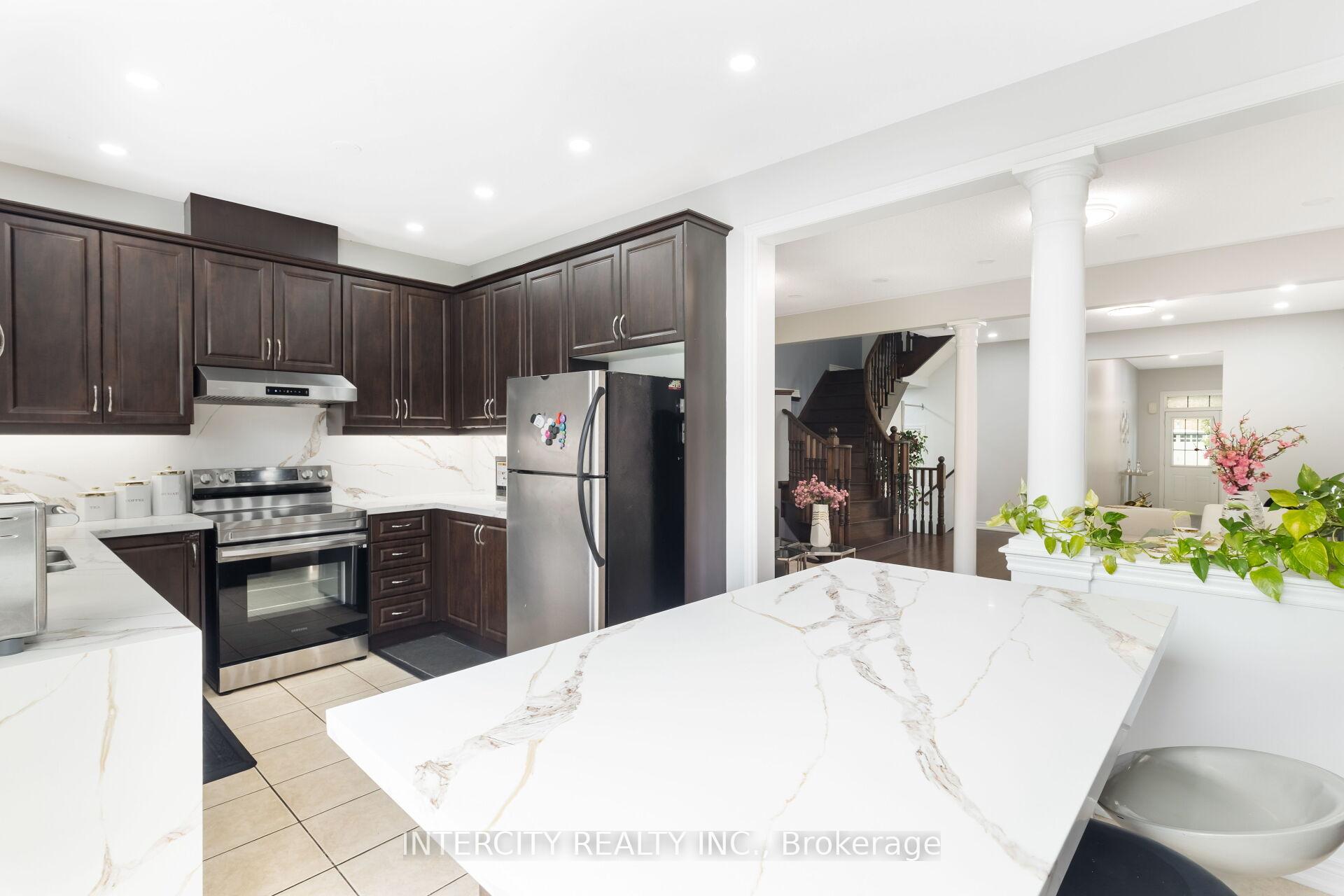 Photo 23 of 20 Vanderpool Crescent, Brampton, Bram East — HOMEH