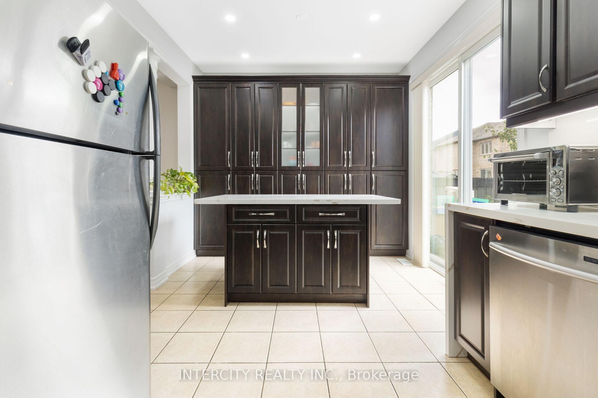 Photo 21 of 20 Vanderpool Crescent, Brampton, Bram East — HOMEH