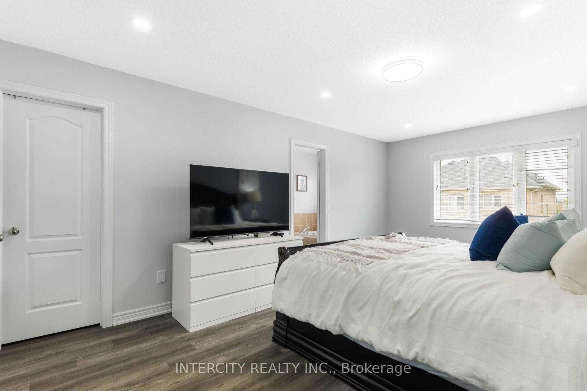Photo 47 of 20 Vanderpool Crescent, Brampton, Bram East — HOMEH