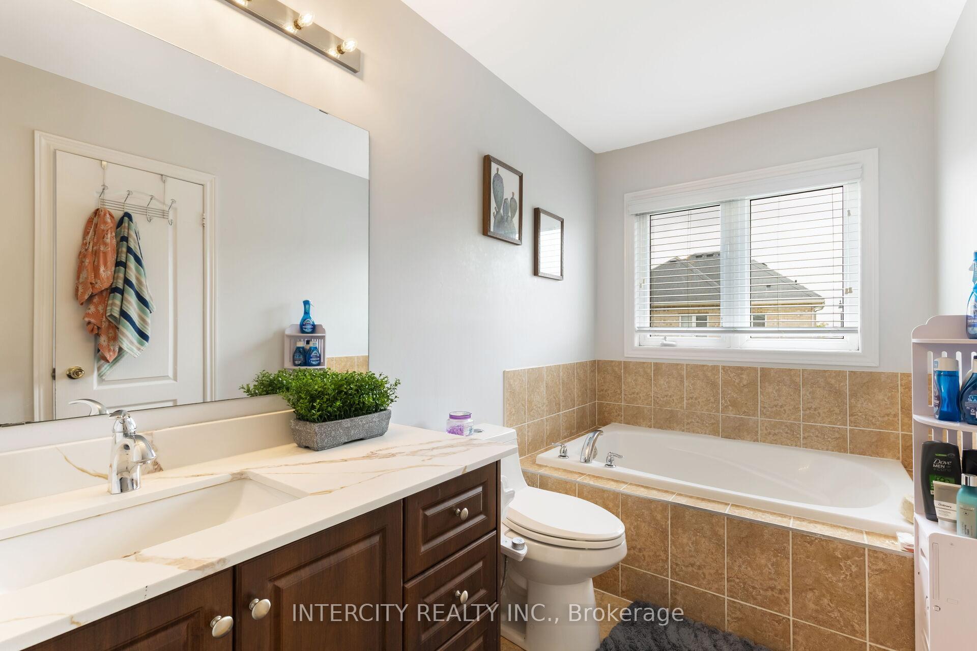 Photo 28 of 20 Vanderpool Crescent, Brampton, Bram East — HOMEH