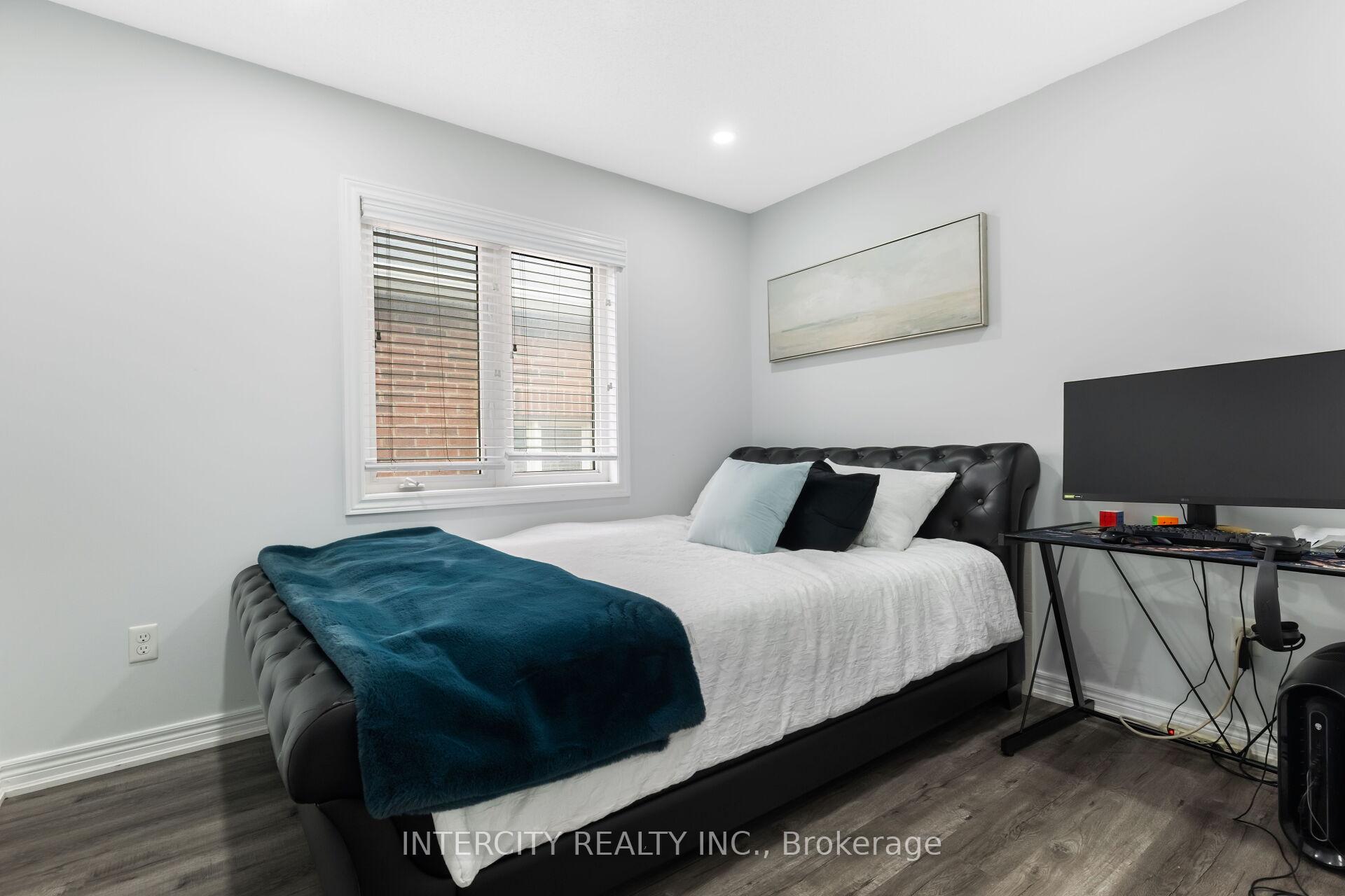 Photo 22 of 20 Vanderpool Crescent, Brampton, Bram East — HOMEH
