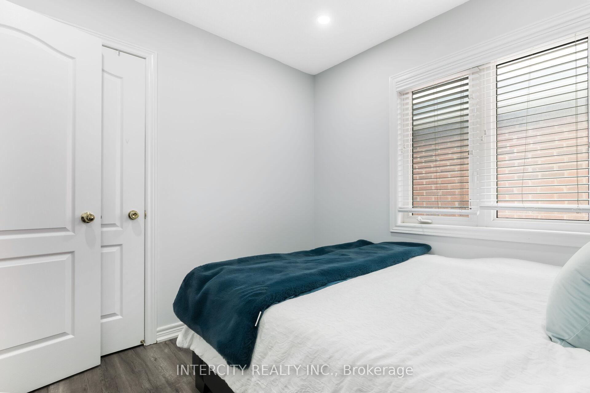 Photo 39 of 20 Vanderpool Crescent, Brampton, Bram East — HOMEH