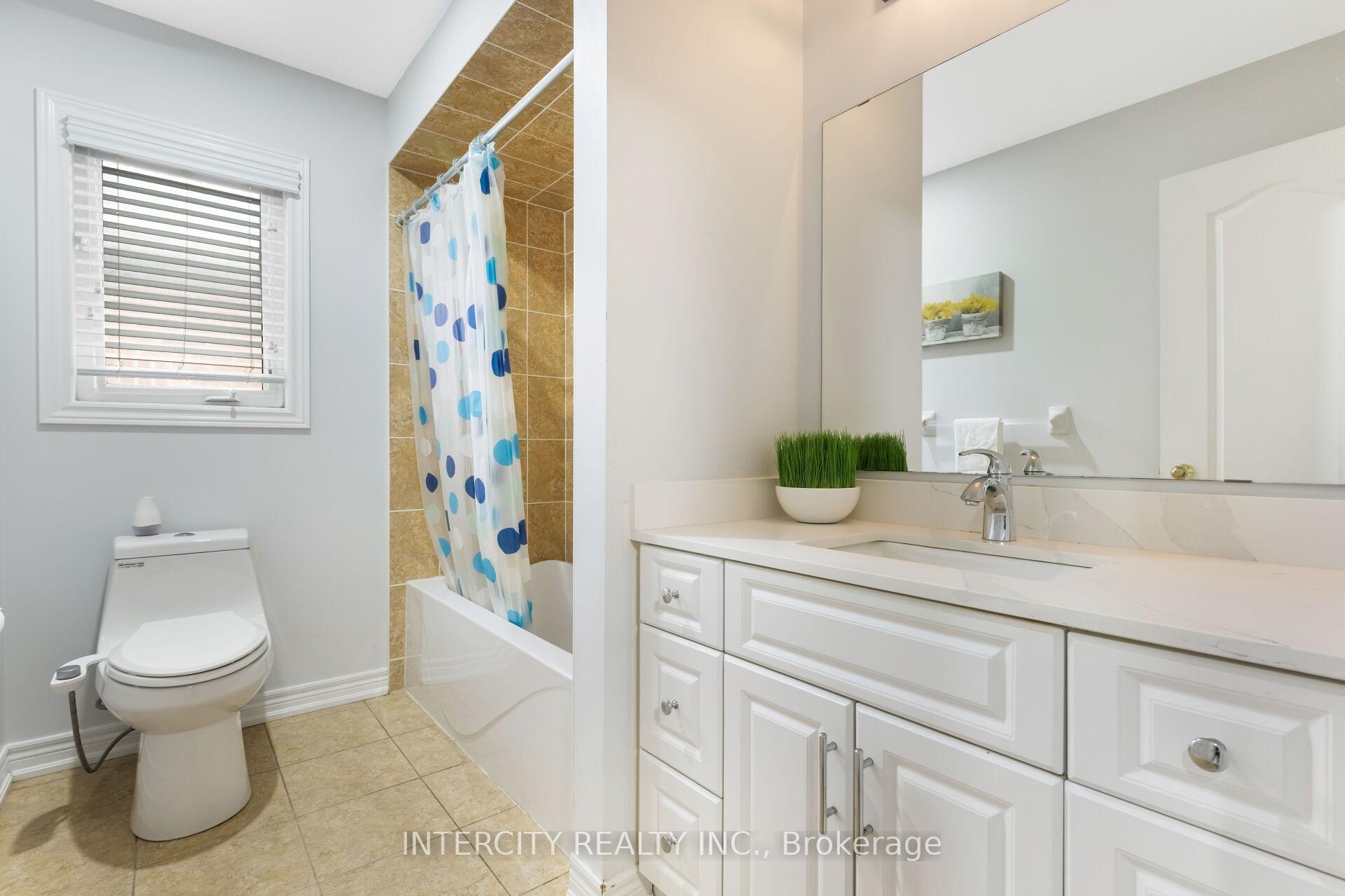 Photo 37 of 20 Vanderpool Crescent, Brampton, Bram East — HOMEH