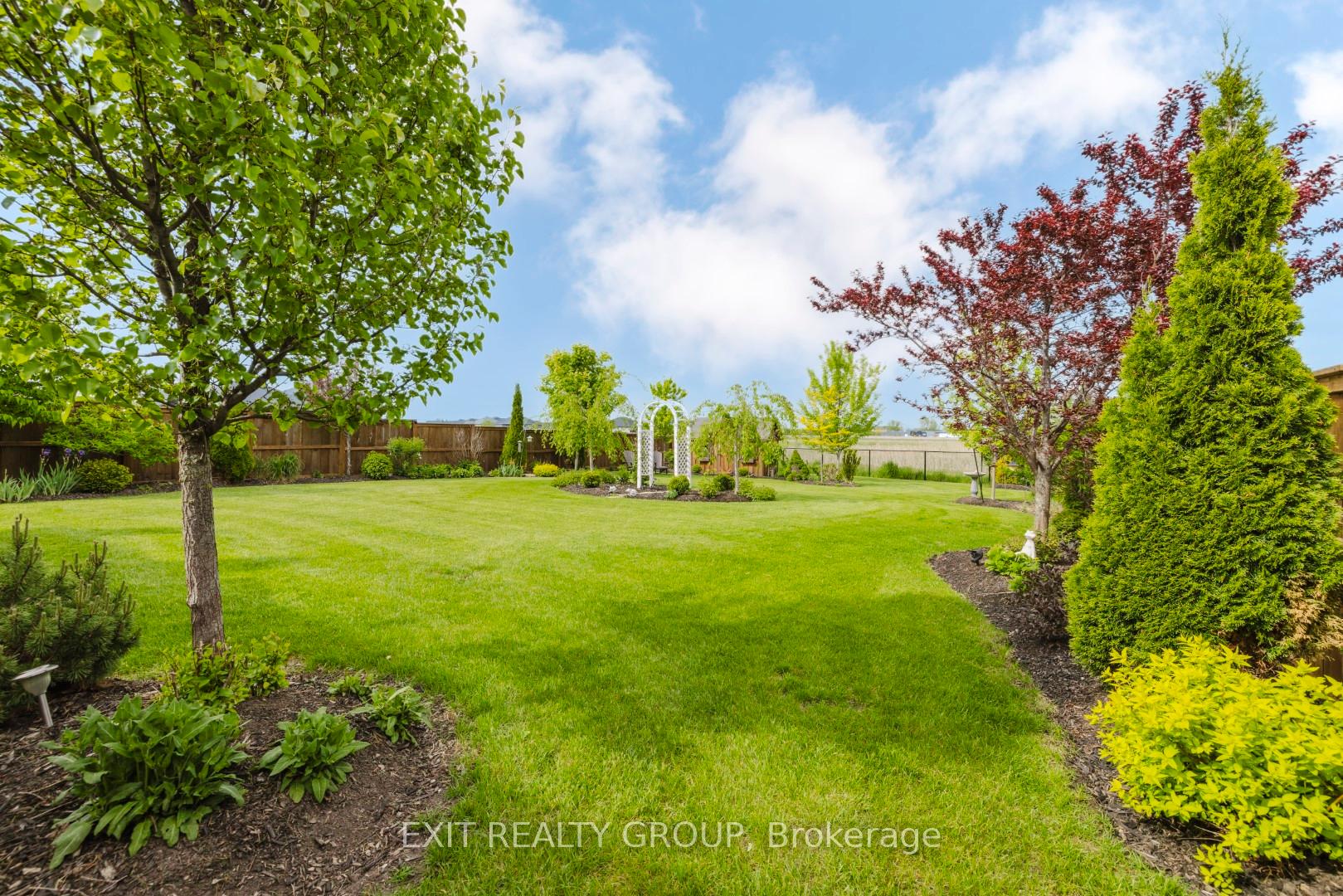 Photo 2 of 53 Hampton Ridge Drive, Belleville, Belleville Ward — HOMEH
