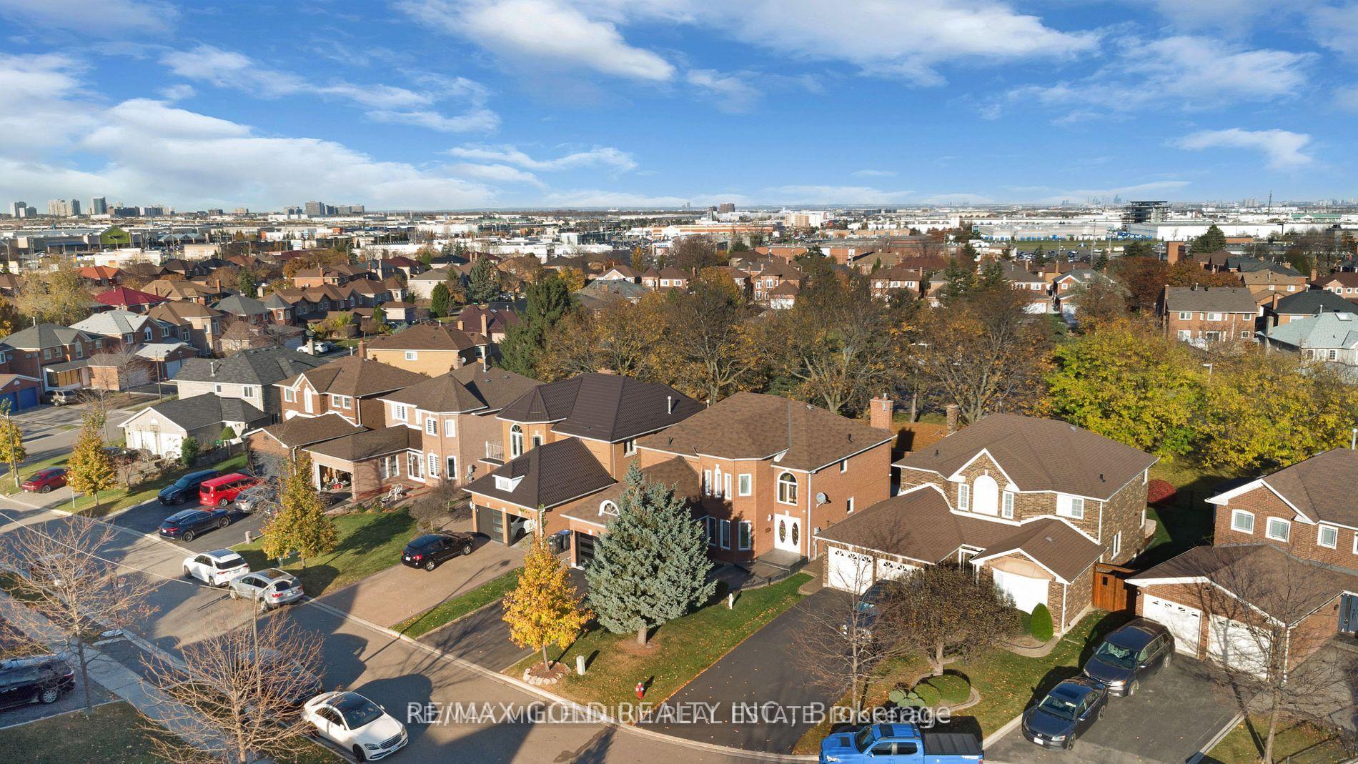 Photo 1 of 22 Blackwell Place, Brampton, Fletcher's Creek South — HOMEH