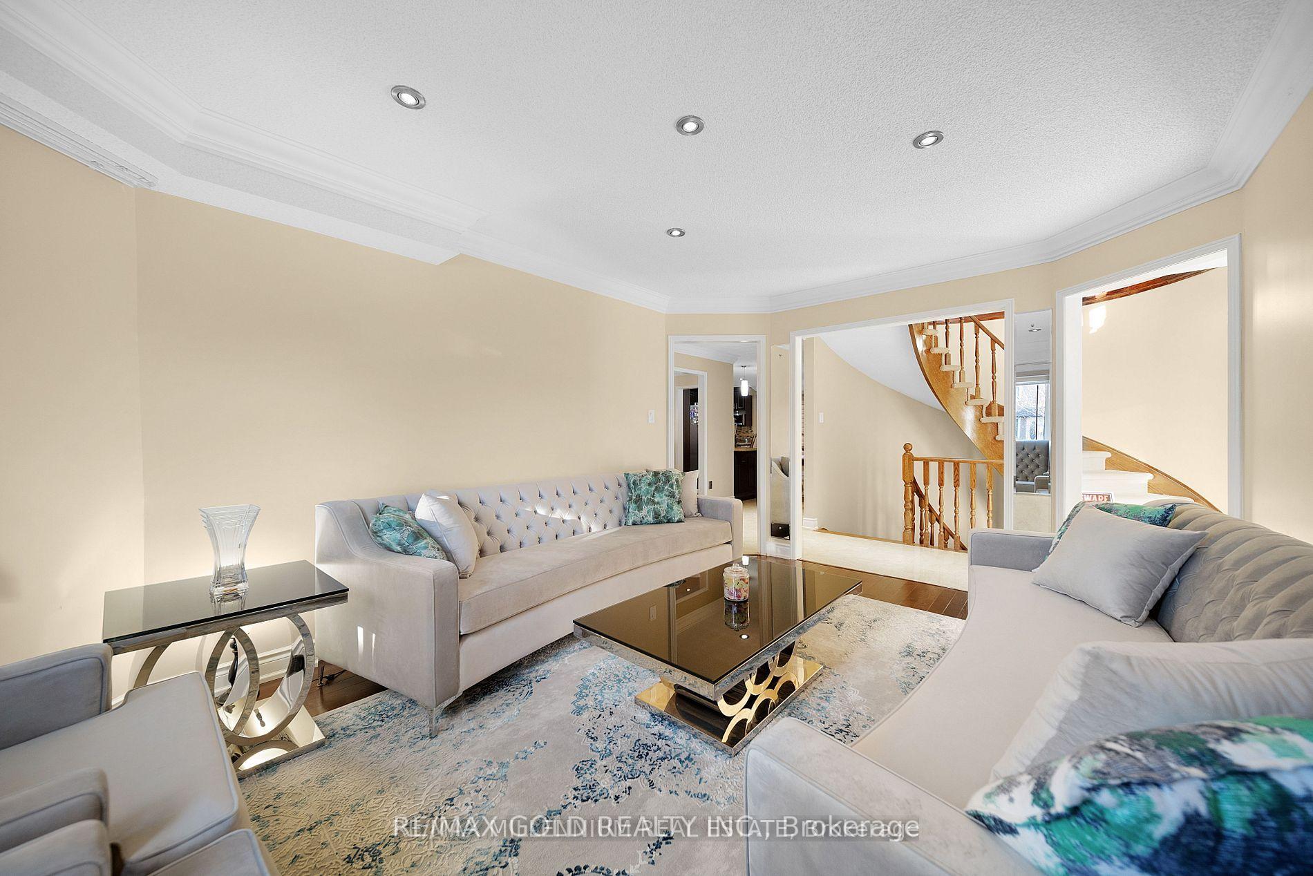 Photo 13 of 22 Blackwell Place, Brampton, Fletcher's Creek South — HOMEH