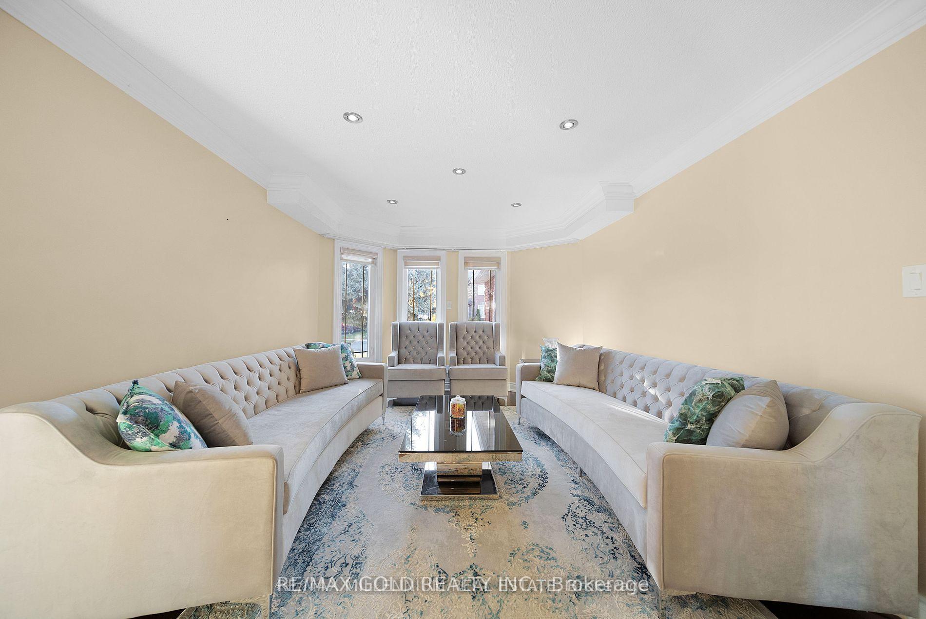 Photo 4 of 22 Blackwell Place, Brampton, Fletcher's Creek South — HOMEH