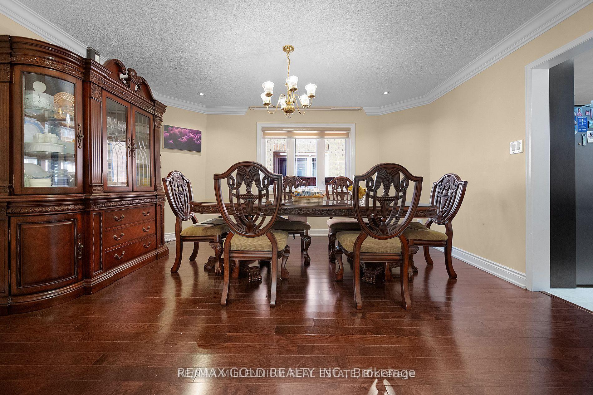 Photo 5 of 22 Blackwell Place, Brampton, Fletcher's Creek South — HOMEH