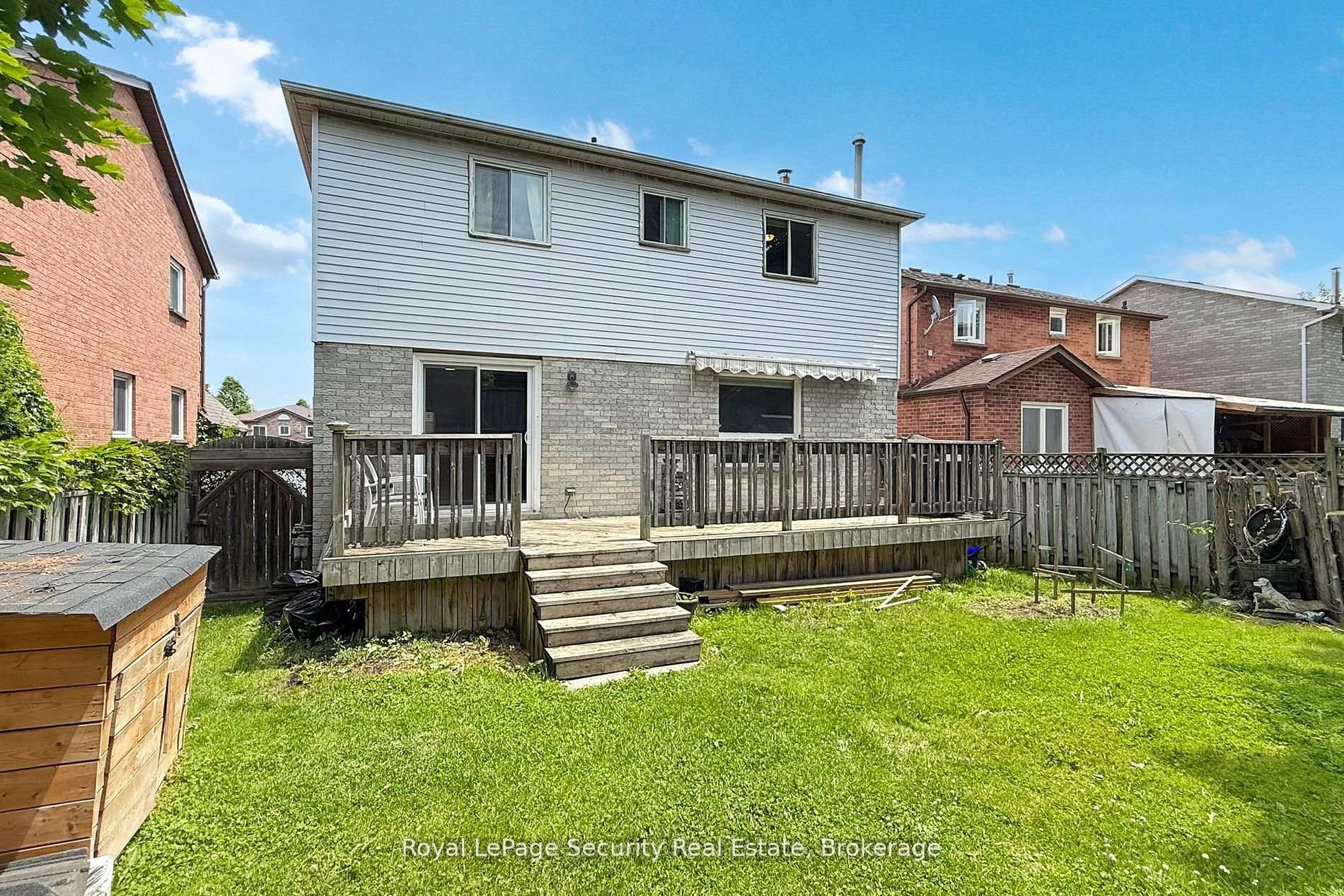 Photo 32 of 42 Gardiner Drive, Ajax, Central — HOMEH