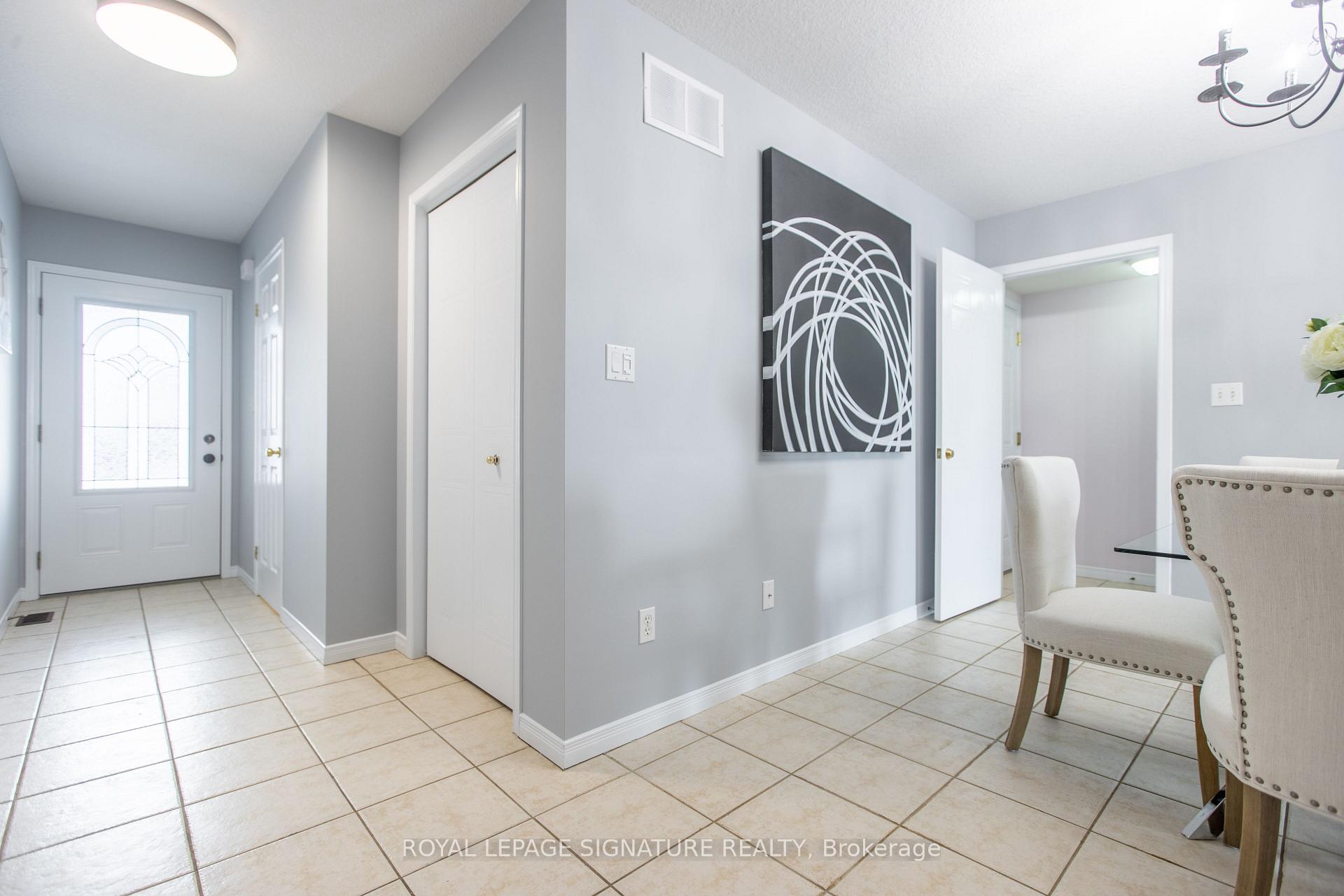 Photo 5 of 32 Hasler Crescent, Guelph, Pineridge/Westminster Woods — HOMEH