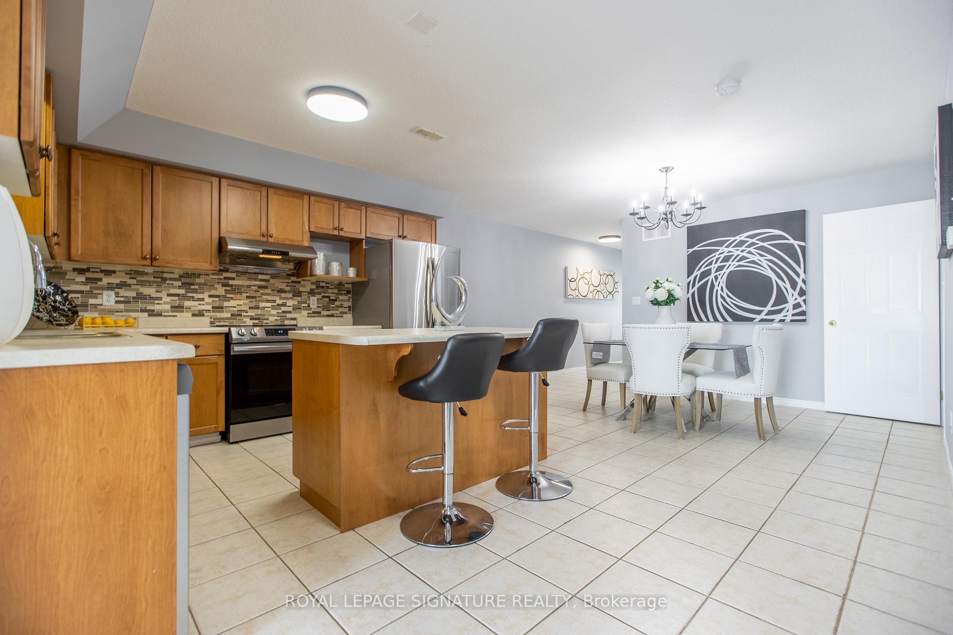 Photo 10 of 32 Hasler Crescent, Guelph, Pineridge/Westminster Woods — HOMEH