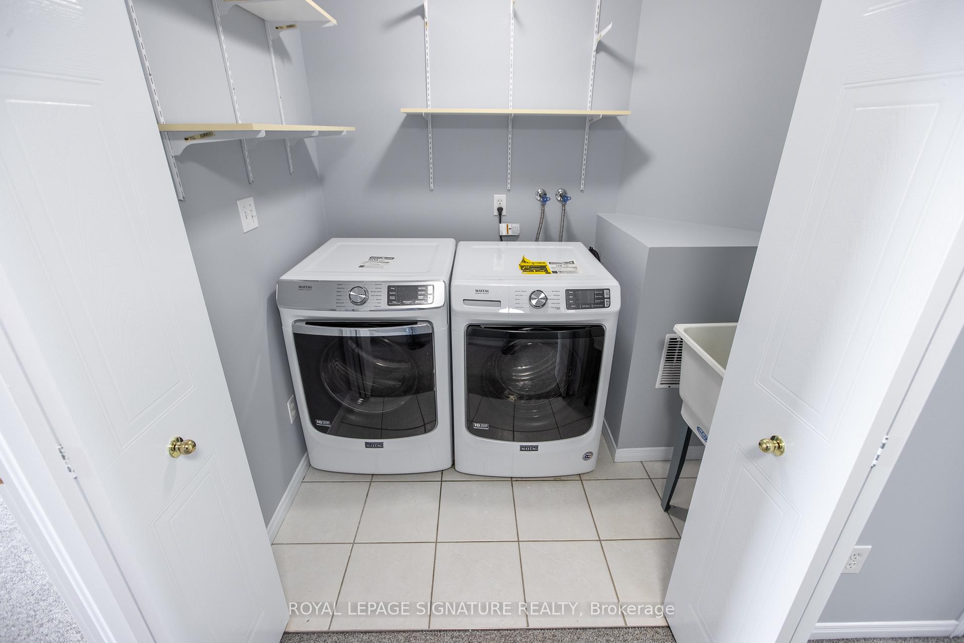 Photo 21 of 32 Hasler Crescent, Guelph, Pineridge/Westminster Woods — HOMEH