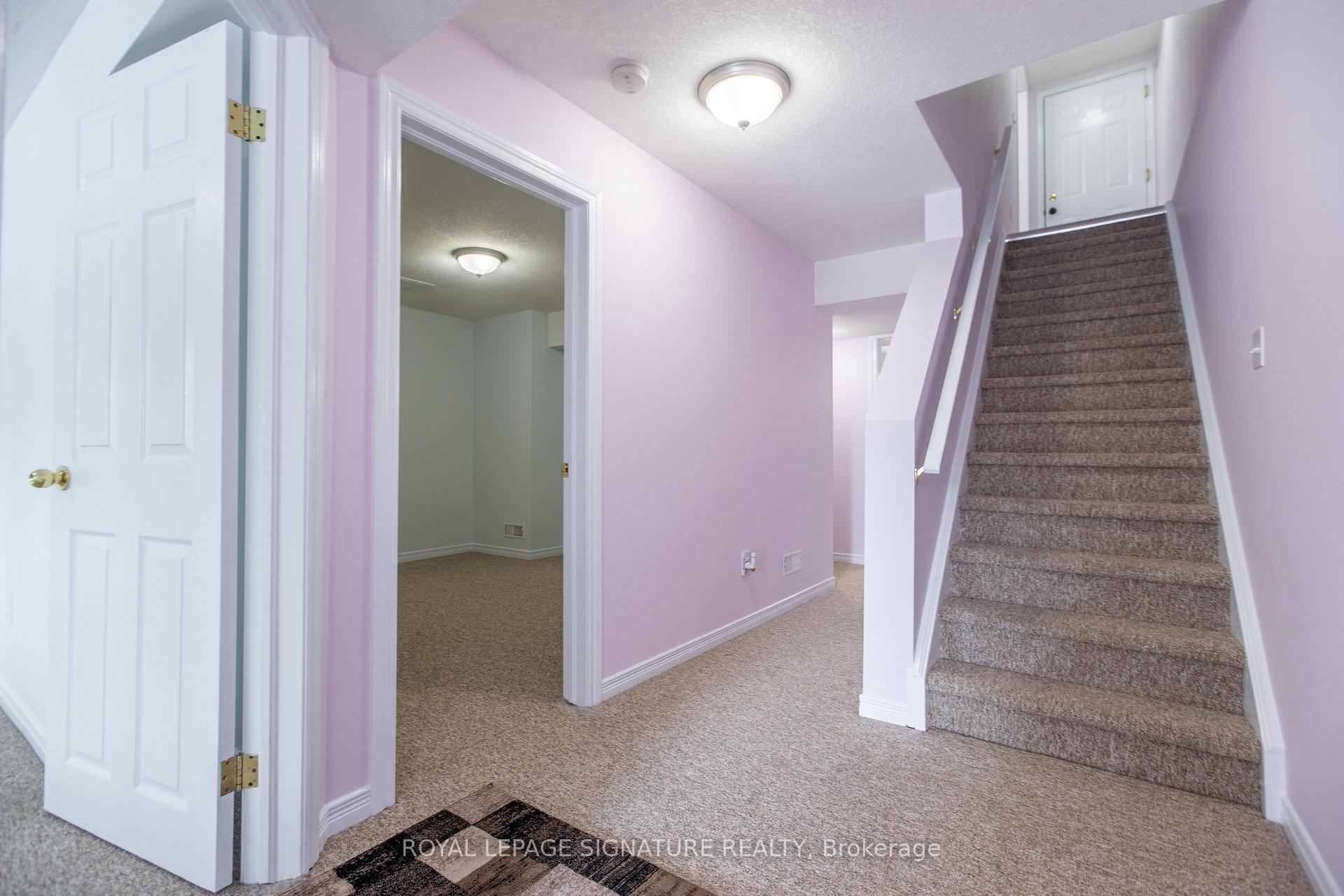Photo 36 of 32 Hasler Crescent, Guelph, Pineridge/Westminster Woods — HOMEH