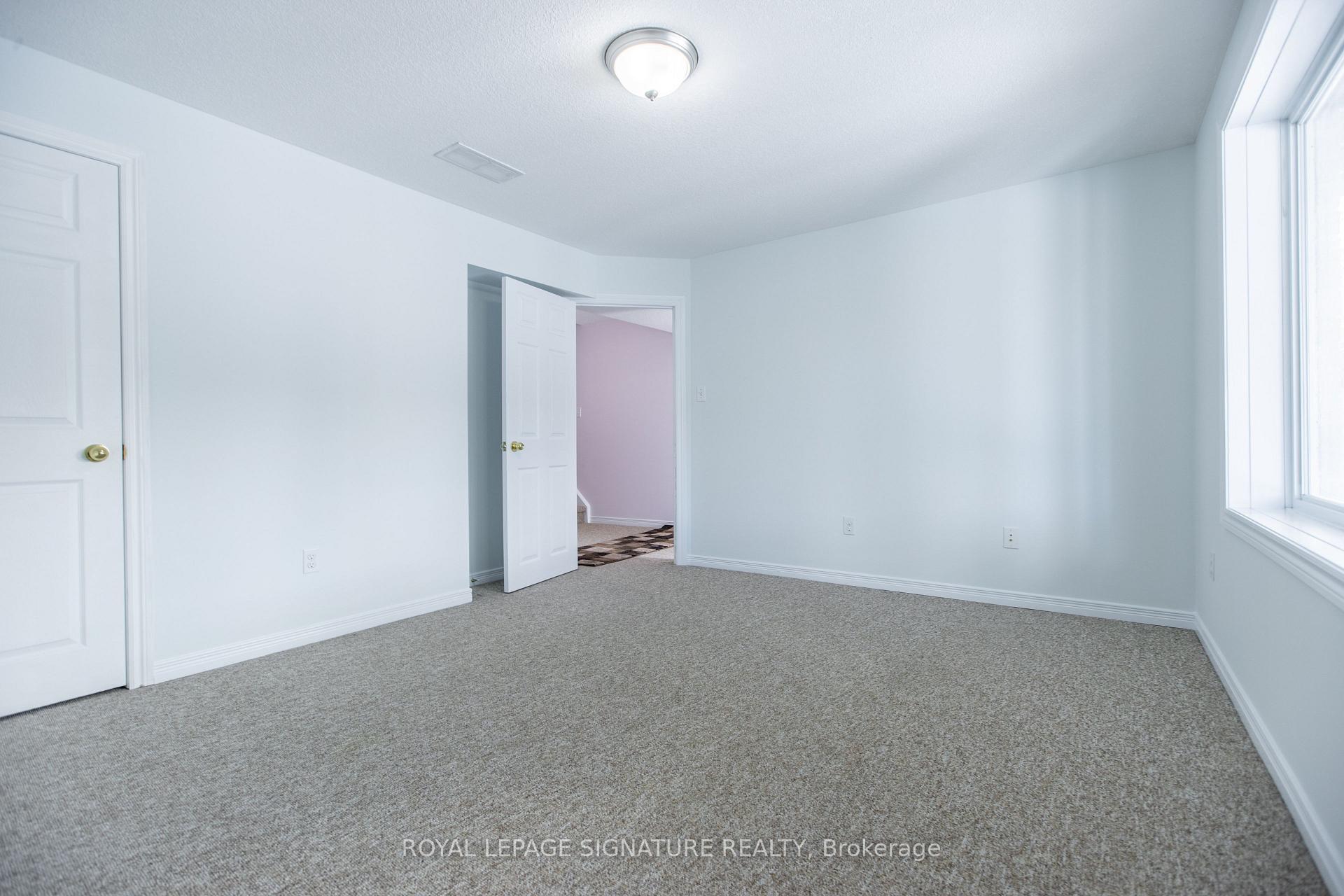 Photo 38 of 32 Hasler Crescent, Guelph, Pineridge/Westminster Woods — HOMEH