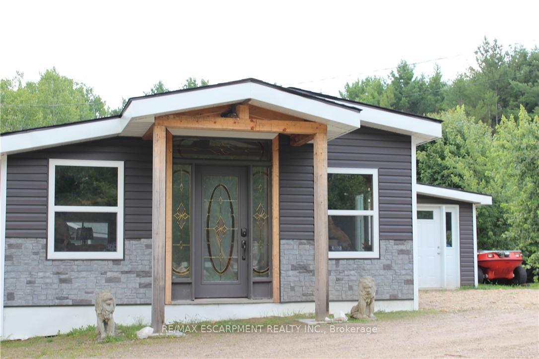 Front of Unit Cottage A & B, 26797 Highway 60