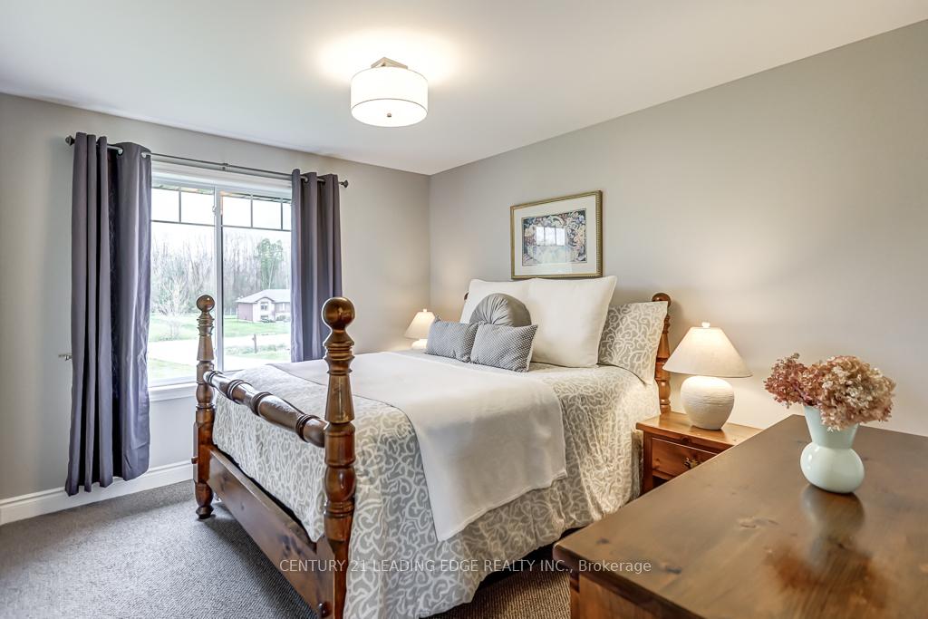 Photo 13 of 138 Hiddenvalley Drive, Belleville, Belleville Ward — HOMEH