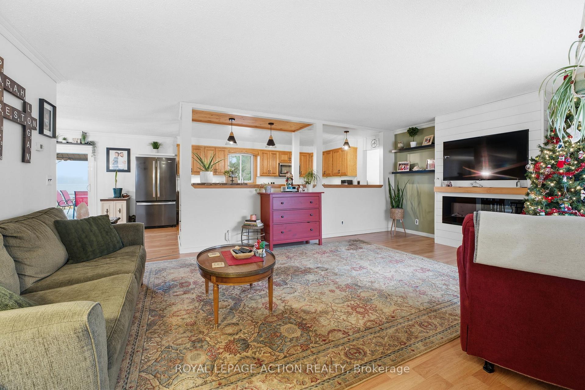 Photo 4 of 33 Dufferin Street, Brant, Burford — HOMEH