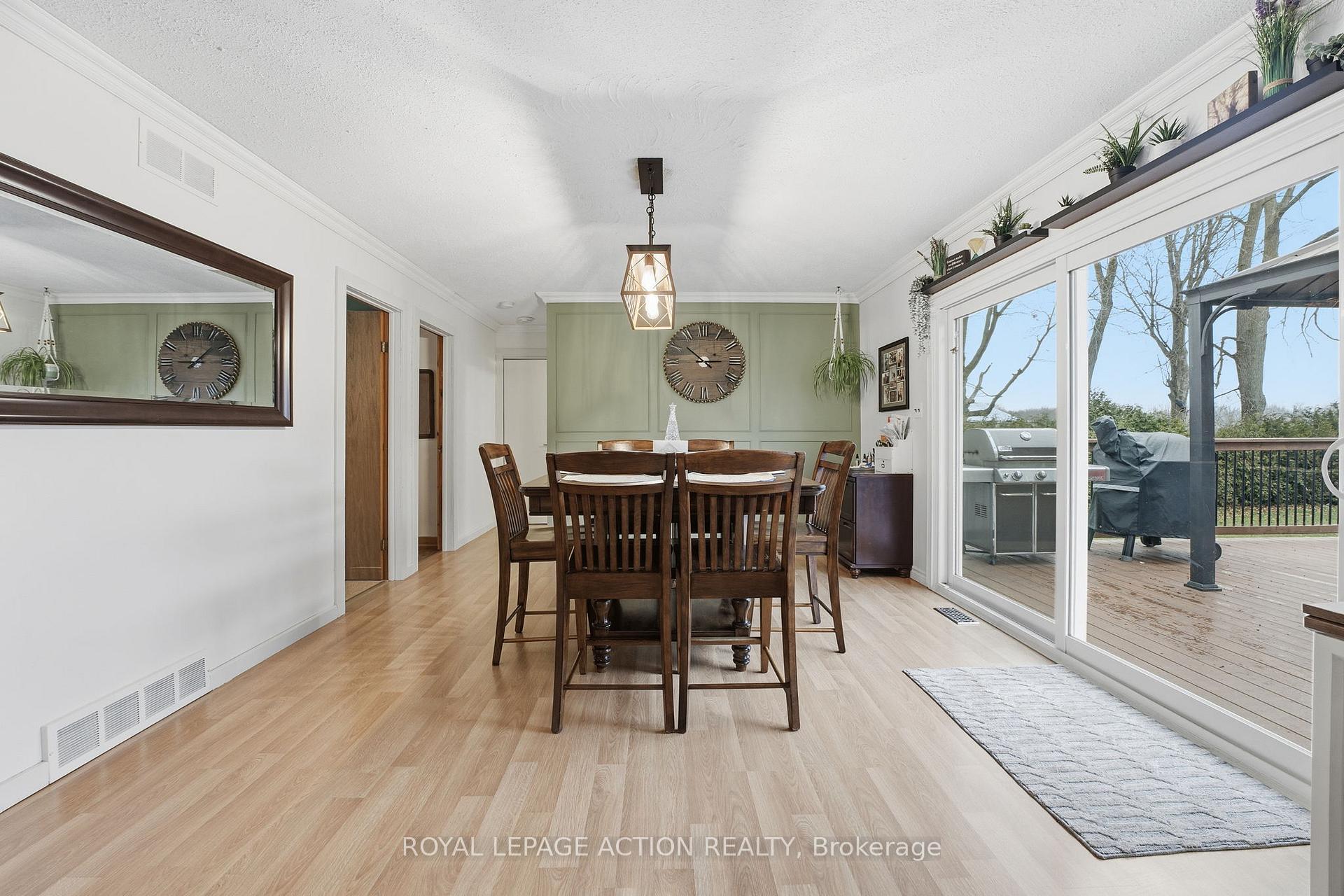 Photo 8 of 33 Dufferin Street, Brant, Burford — HOMEH