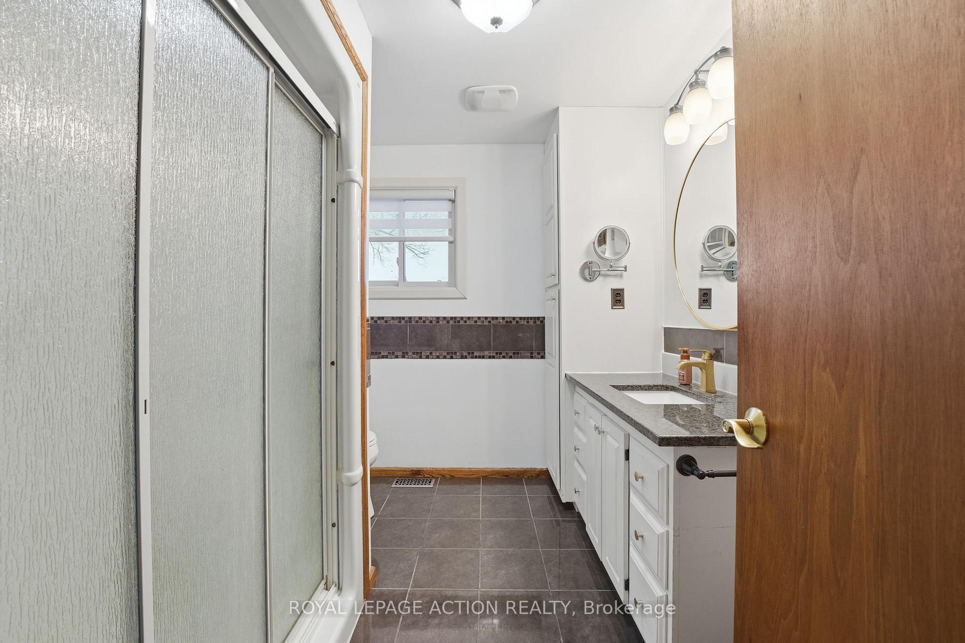 Photo 11 of 33 Dufferin Street, Brant, Burford — HOMEH
