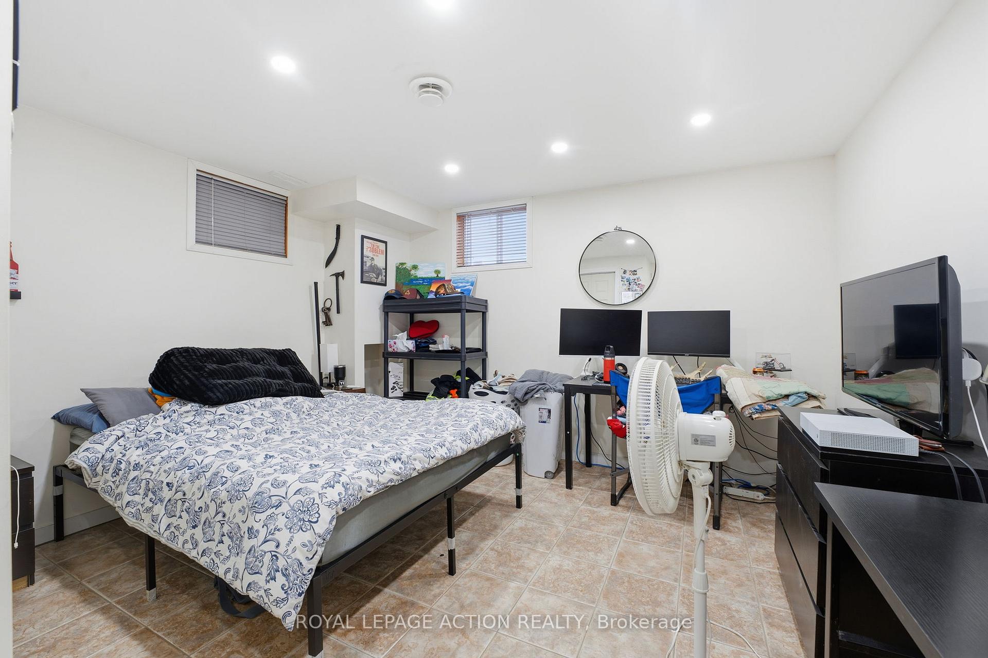 Photo 46 of 33 Dufferin Street, Brant, Burford — HOMEH