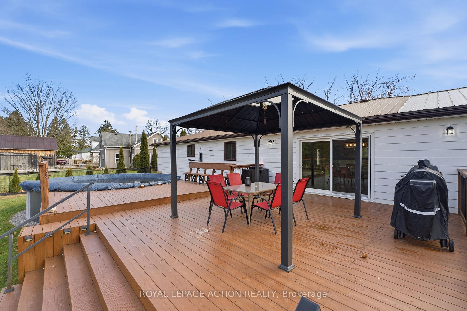 Photo 30 of 33 Dufferin Street, Brant, Burford — HOMEH