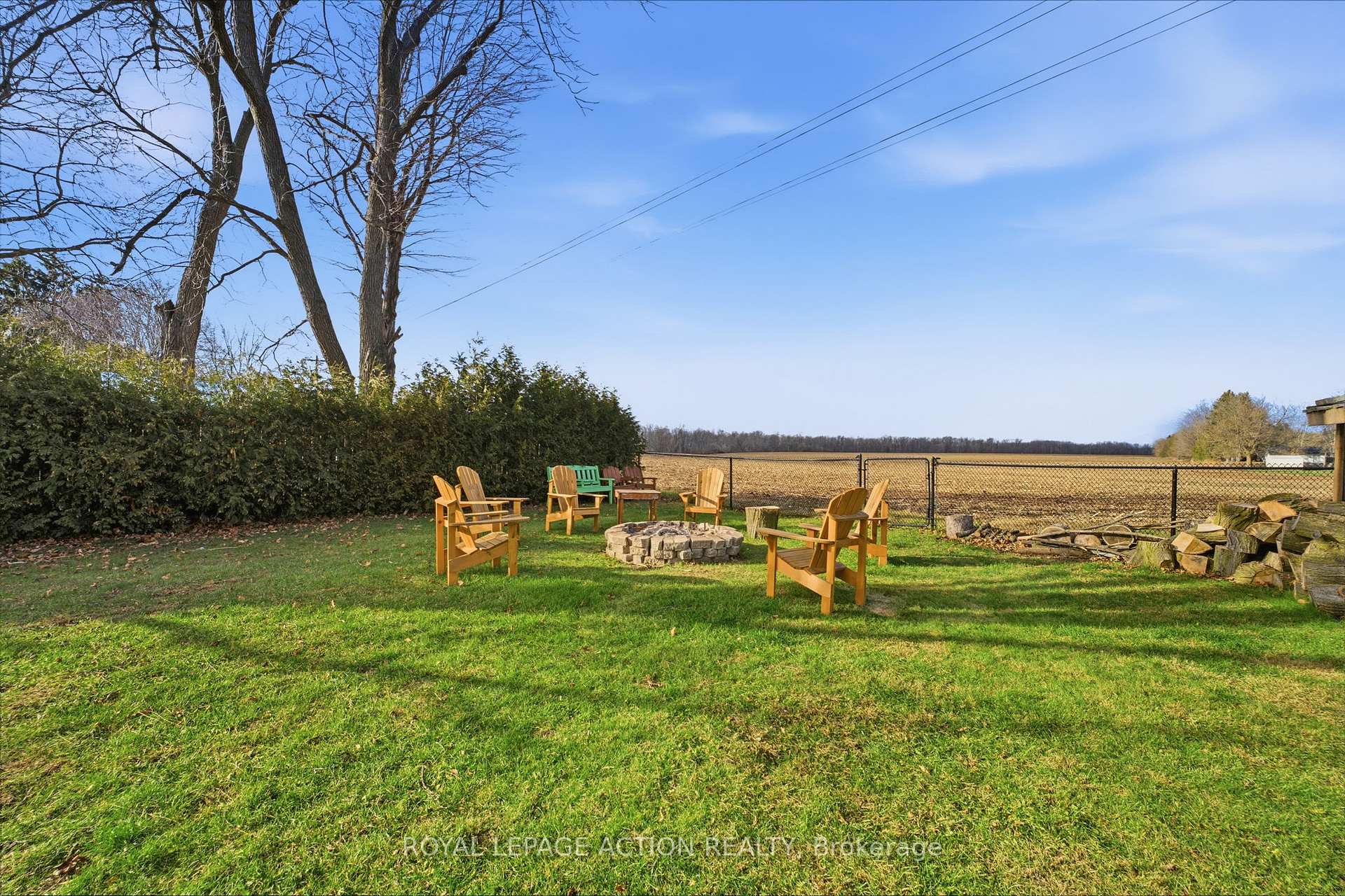 Photo 29 of 33 Dufferin Street, Brant, Burford — HOMEH