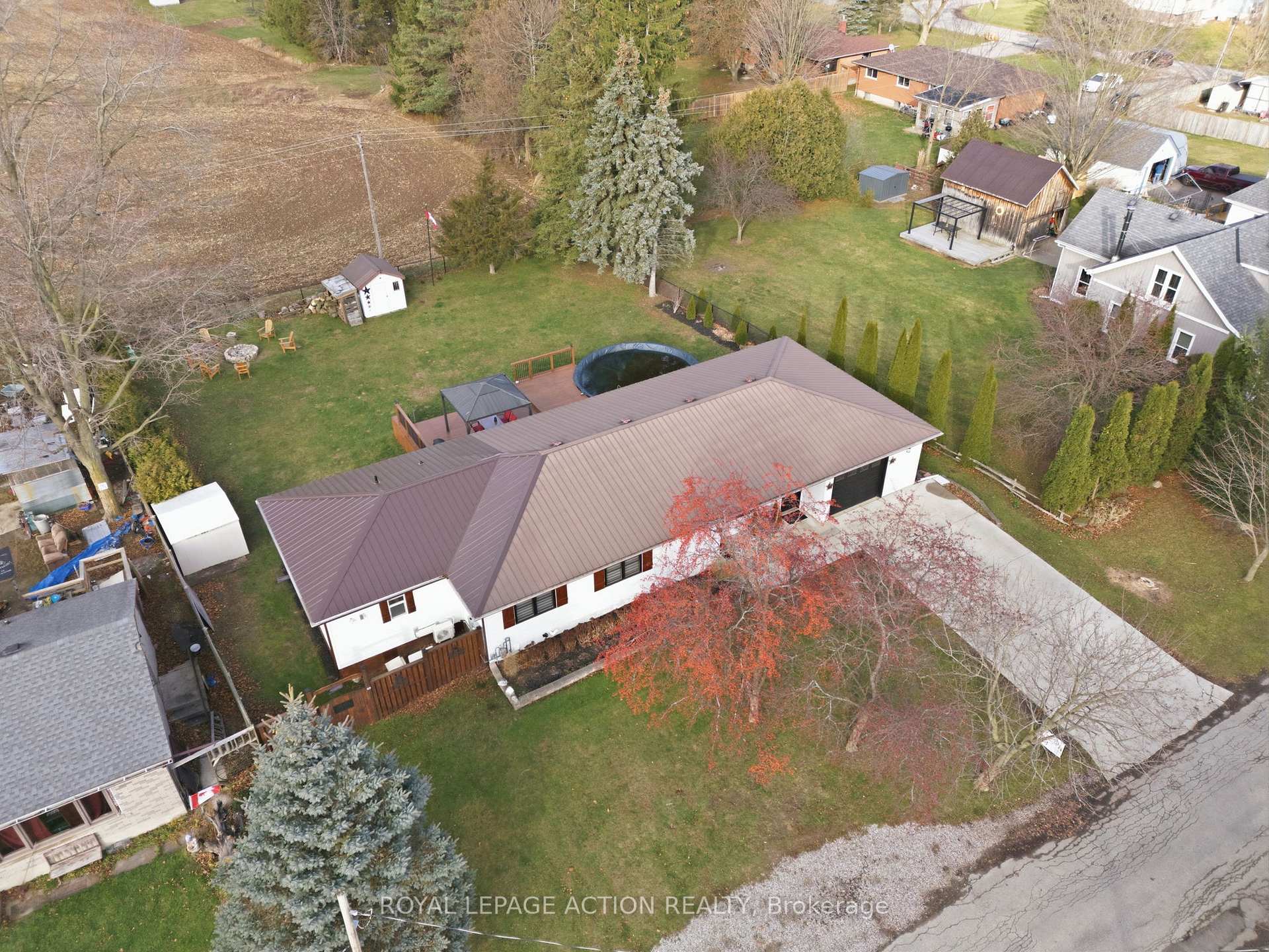 Photo 41 of 33 Dufferin Street, Brant, Burford — HOMEH
