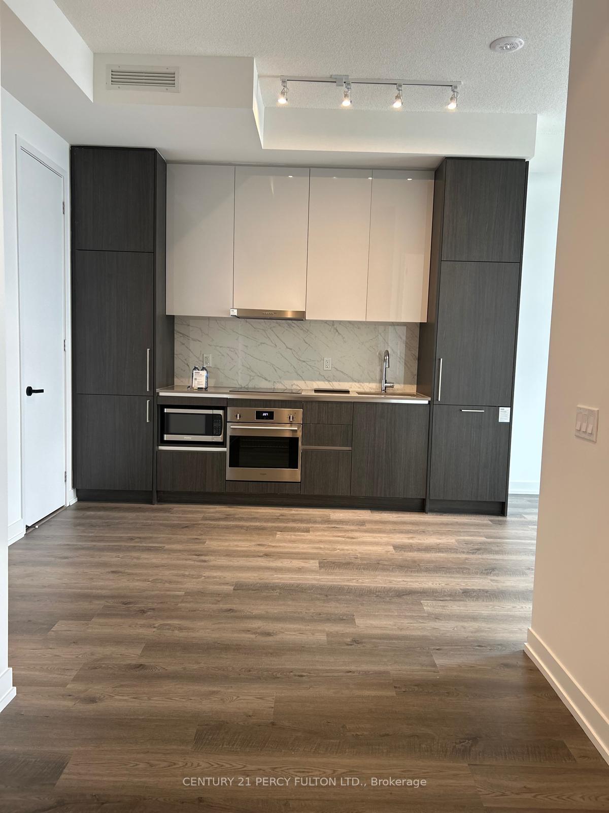 Photo 3 of Unit 5310, 195 Commerce Street, Vaughan, Vaughan Corporate Centre — HOMEH