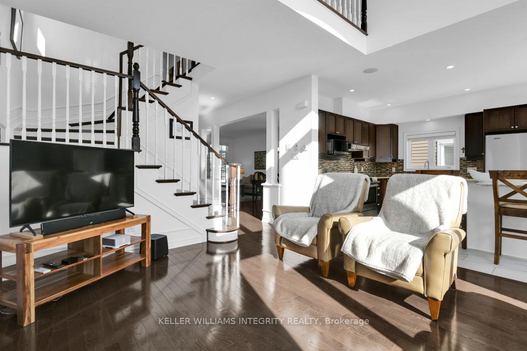 Photo 10 of 152 August Lily Crescent, Ottawa, Riverside South/Gloucester Glen — HOMEH