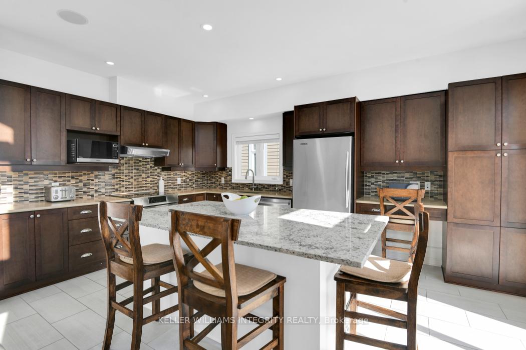 Photo 13 of 152 August Lily Crescent, Ottawa, Riverside South/Gloucester Glen — HOMEH